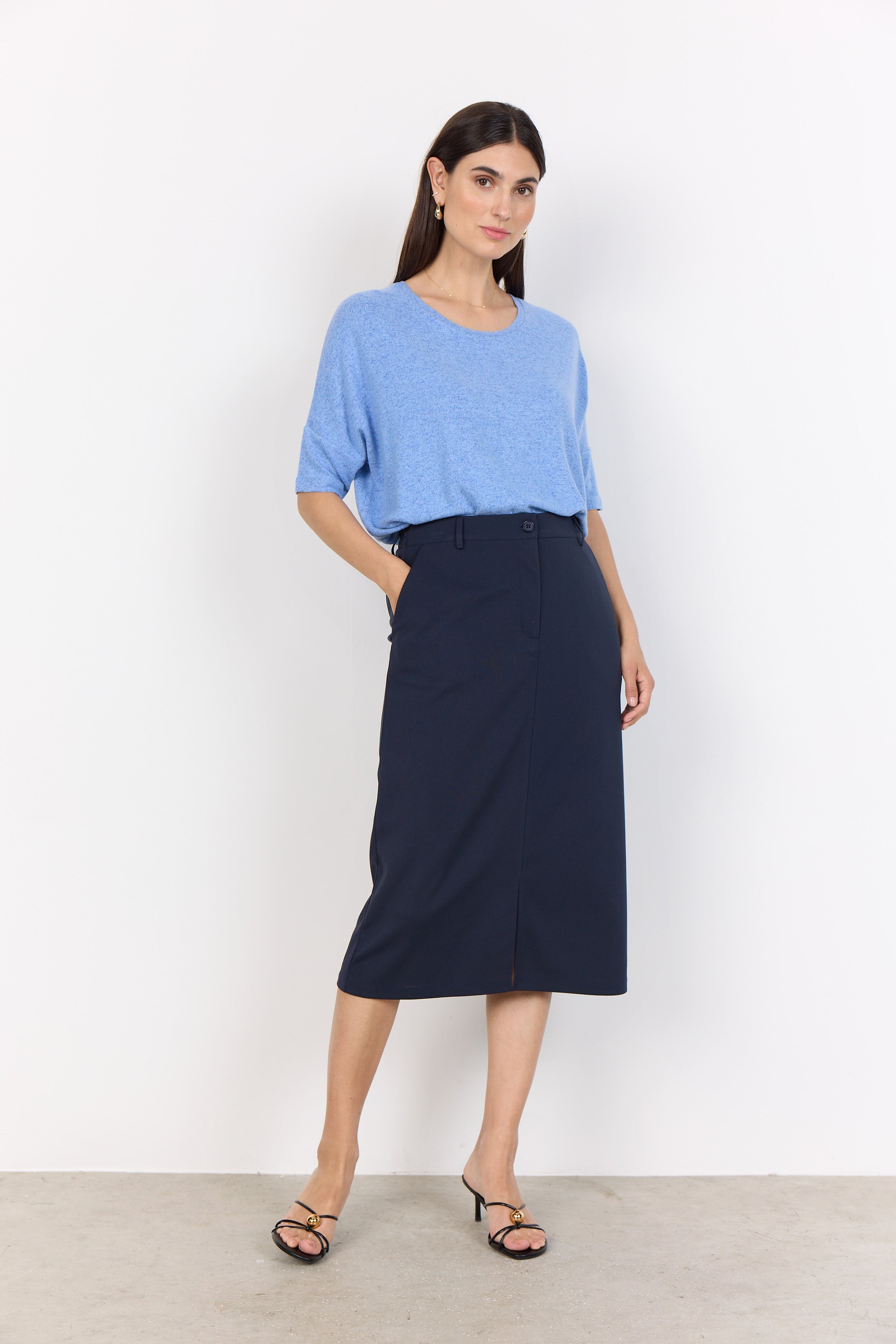 Biara 3/4 Sleeve Round Neck Shirt