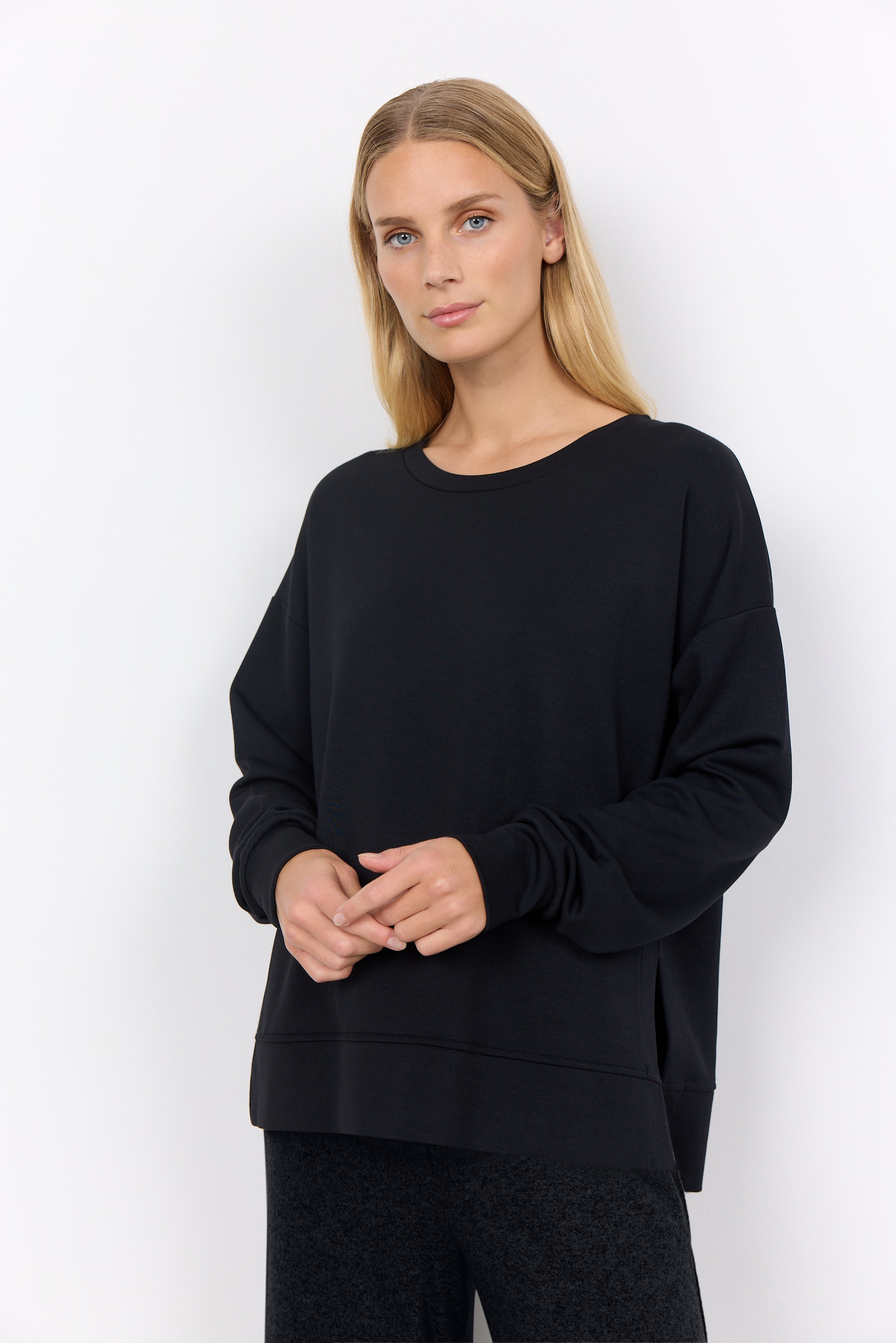 Banu Soft Crewneck Sweatshirt