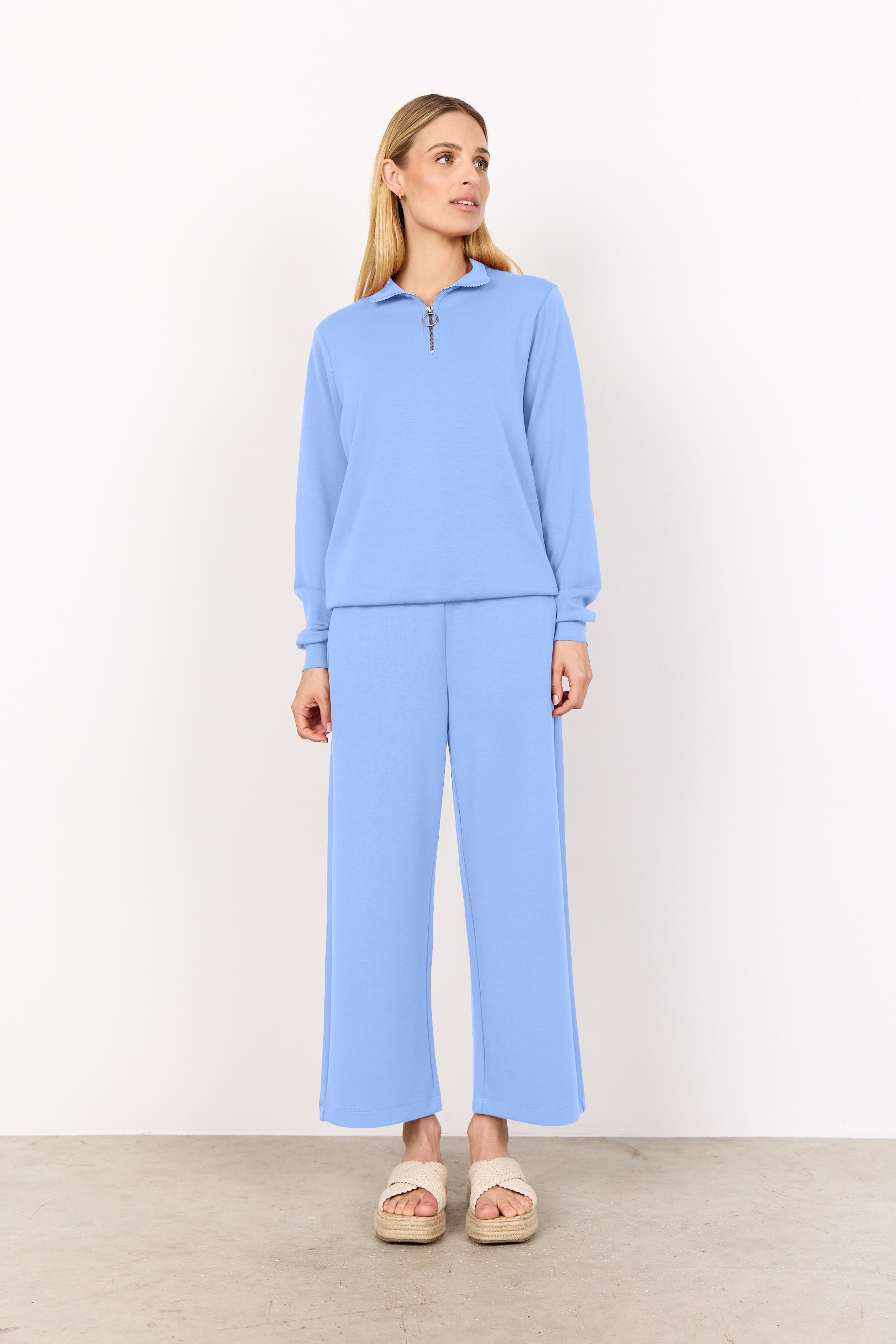 Banu Soft Half-Zip Sweatshirt