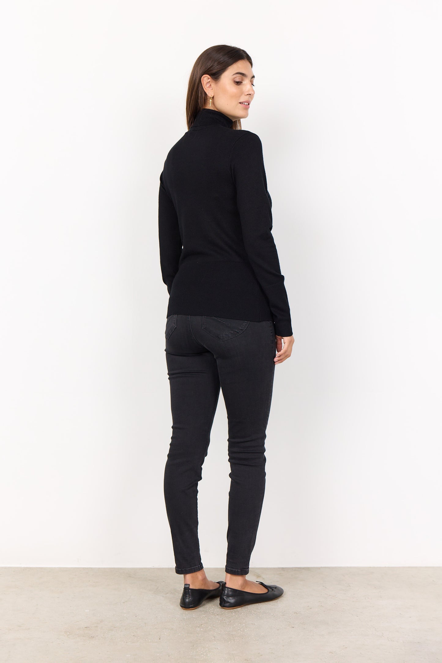 Dollie Knit Ribbed Turtleneck