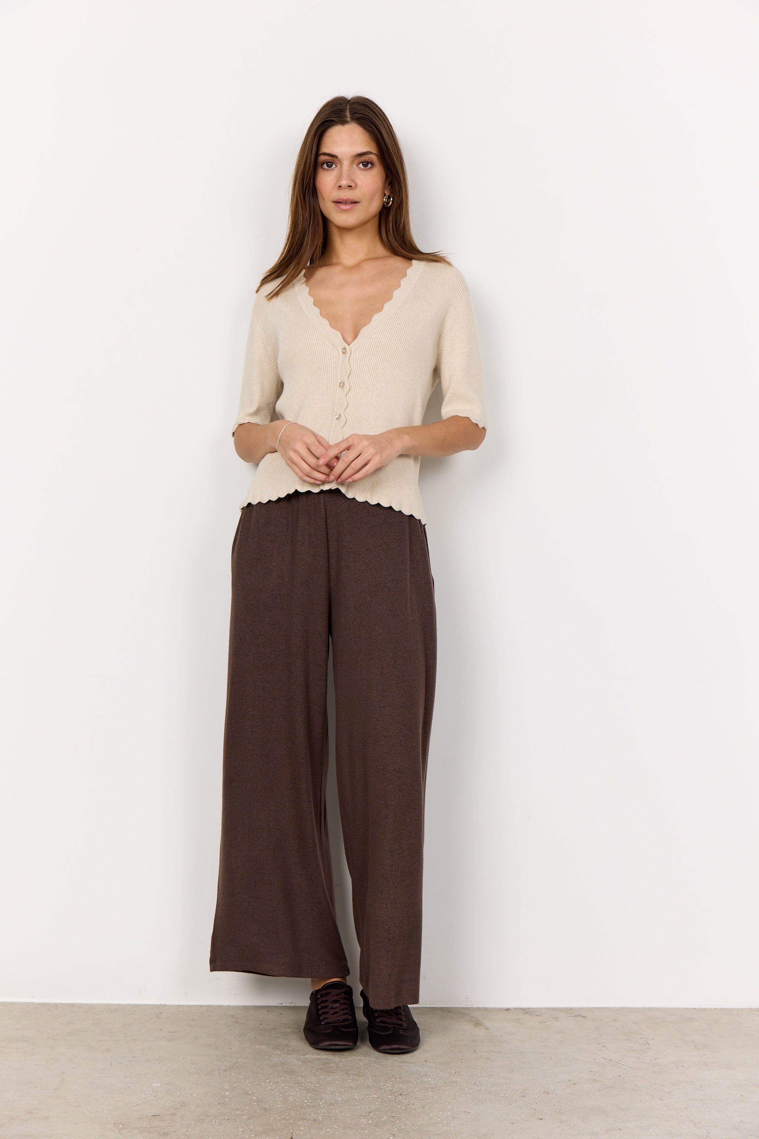 Dollie Scalloped V-Neck Cardigan