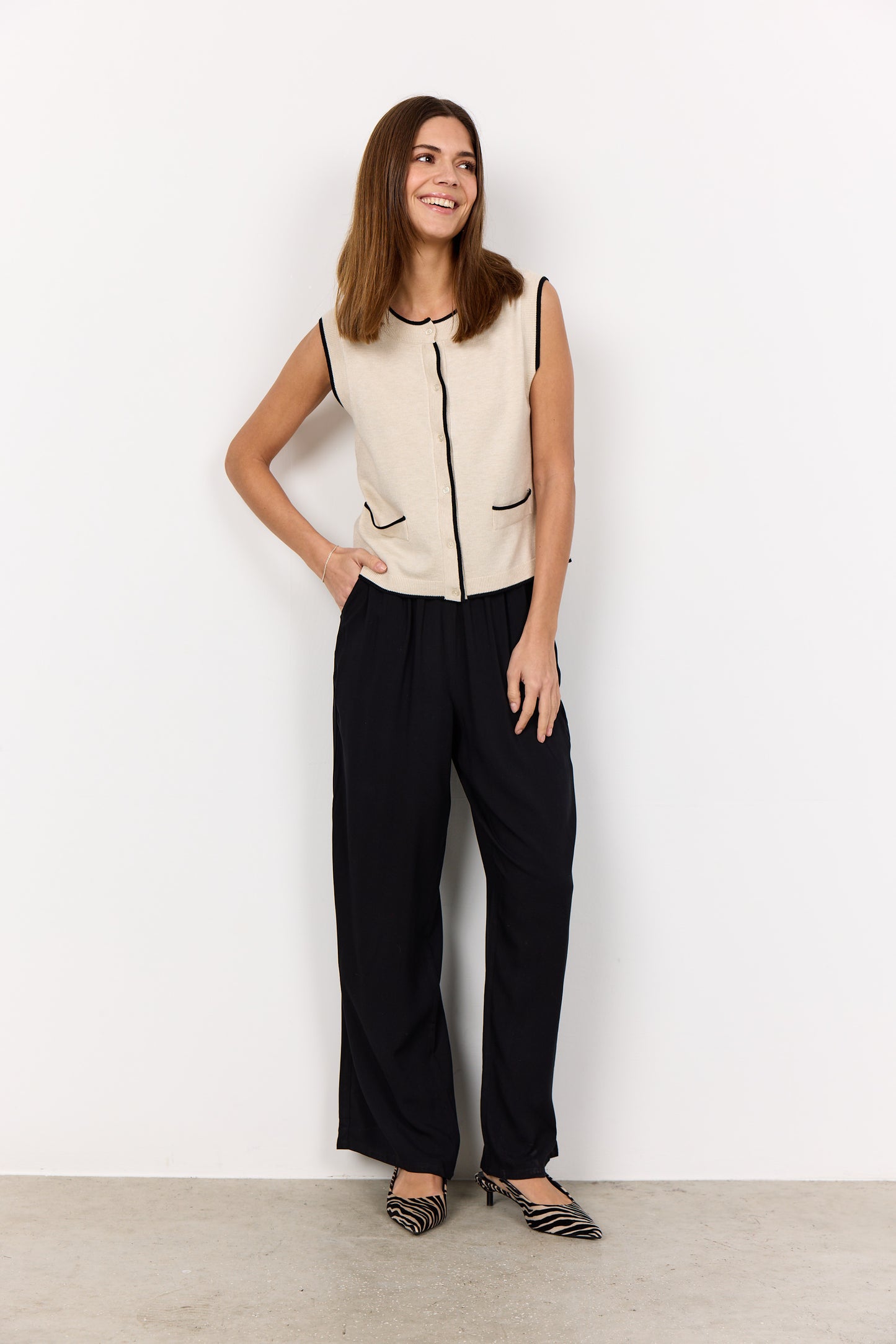 Dollie Contrast Trim Waistcoat
