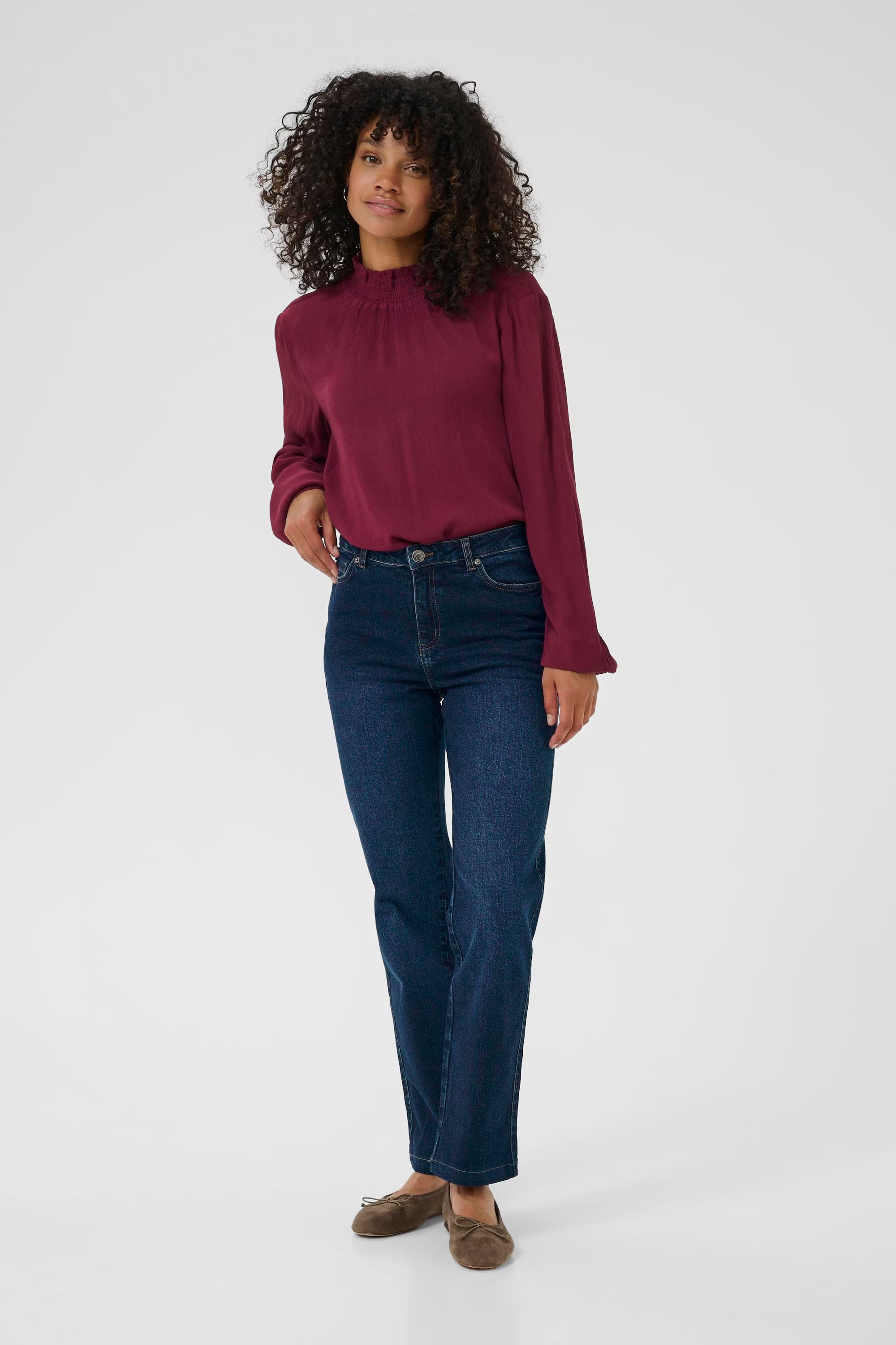 Kamaris Straight Leg Jeans