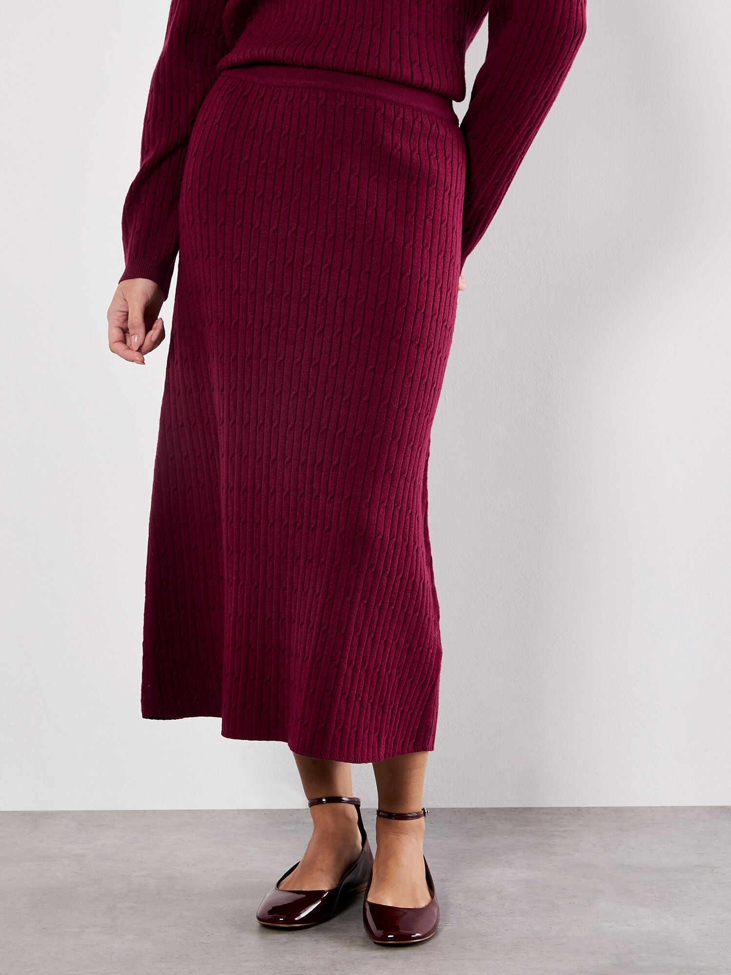 Fine Gauge Cable Knit Midi Skirt