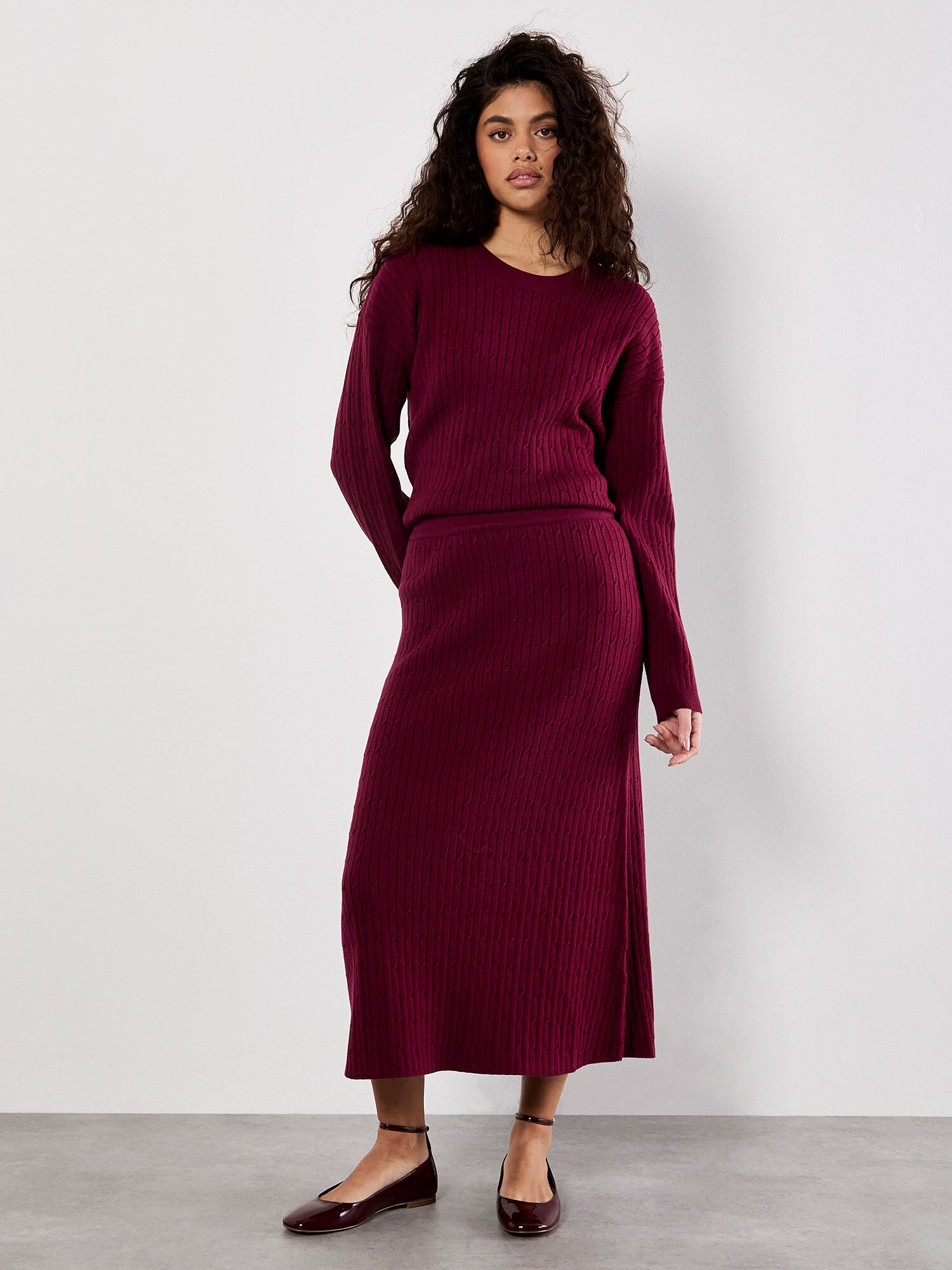 Fine Gauge Cable Knit Midi Skirt