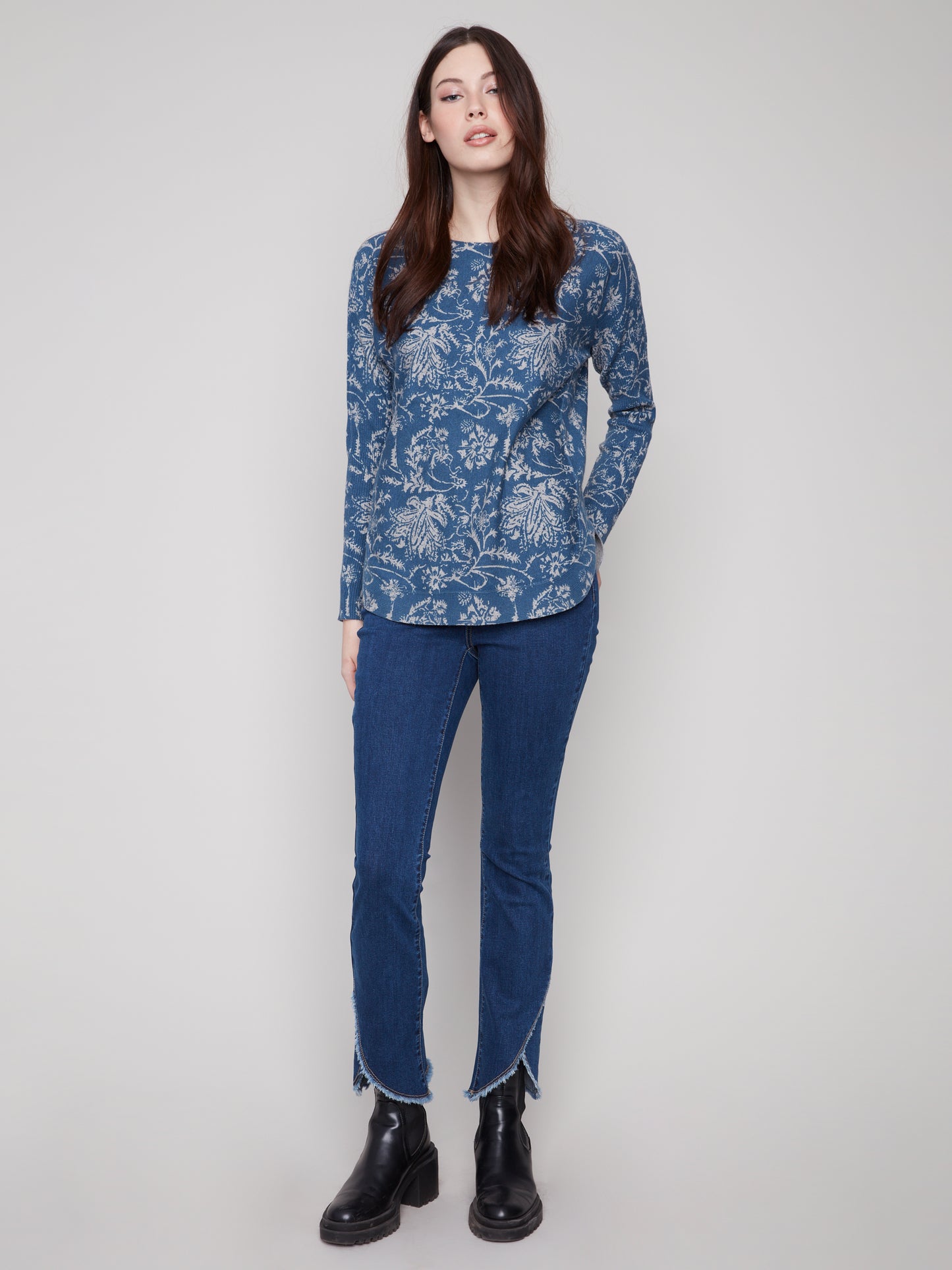 Printed Rounded Hem Sweater