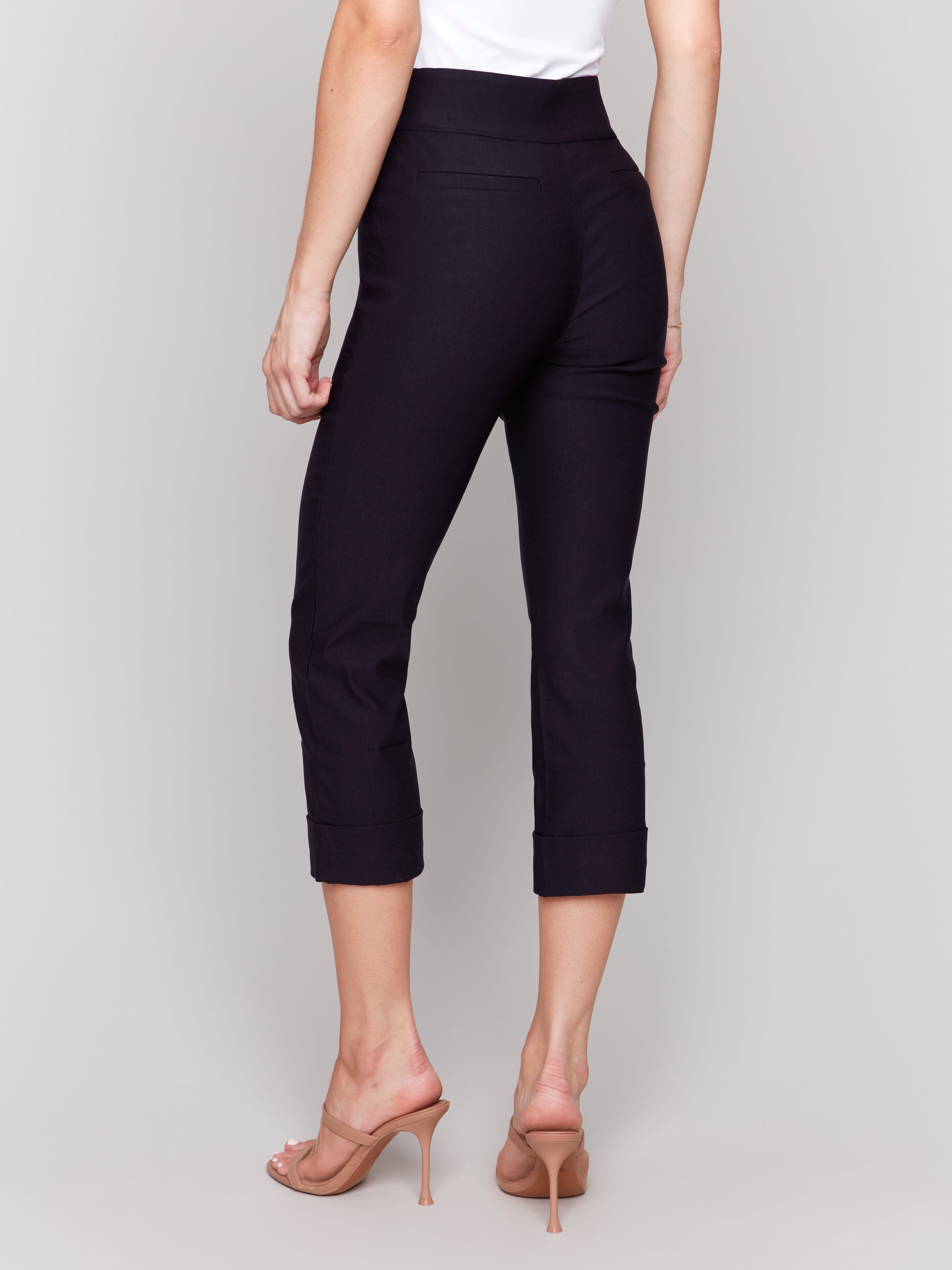 Stretch Pull-On Capri Pants