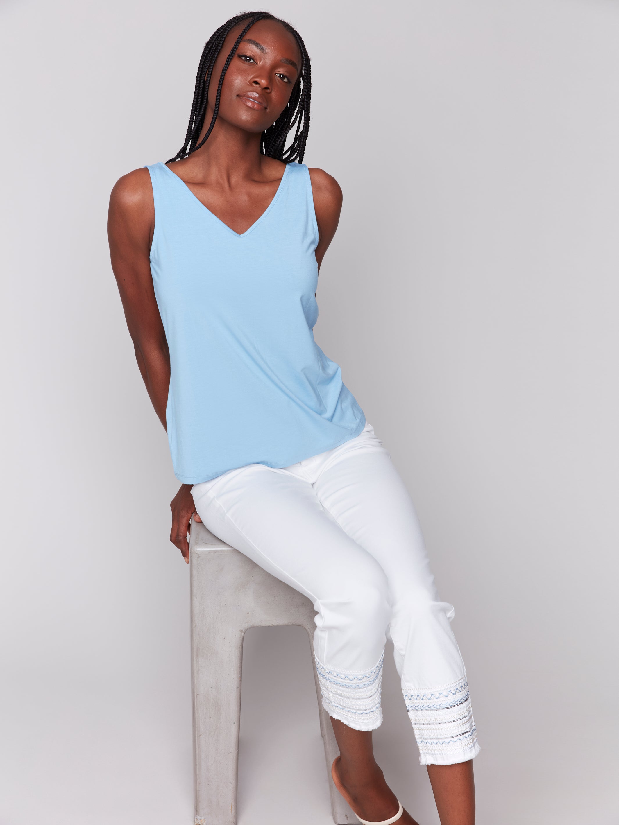 Embroidered Hem Jeans