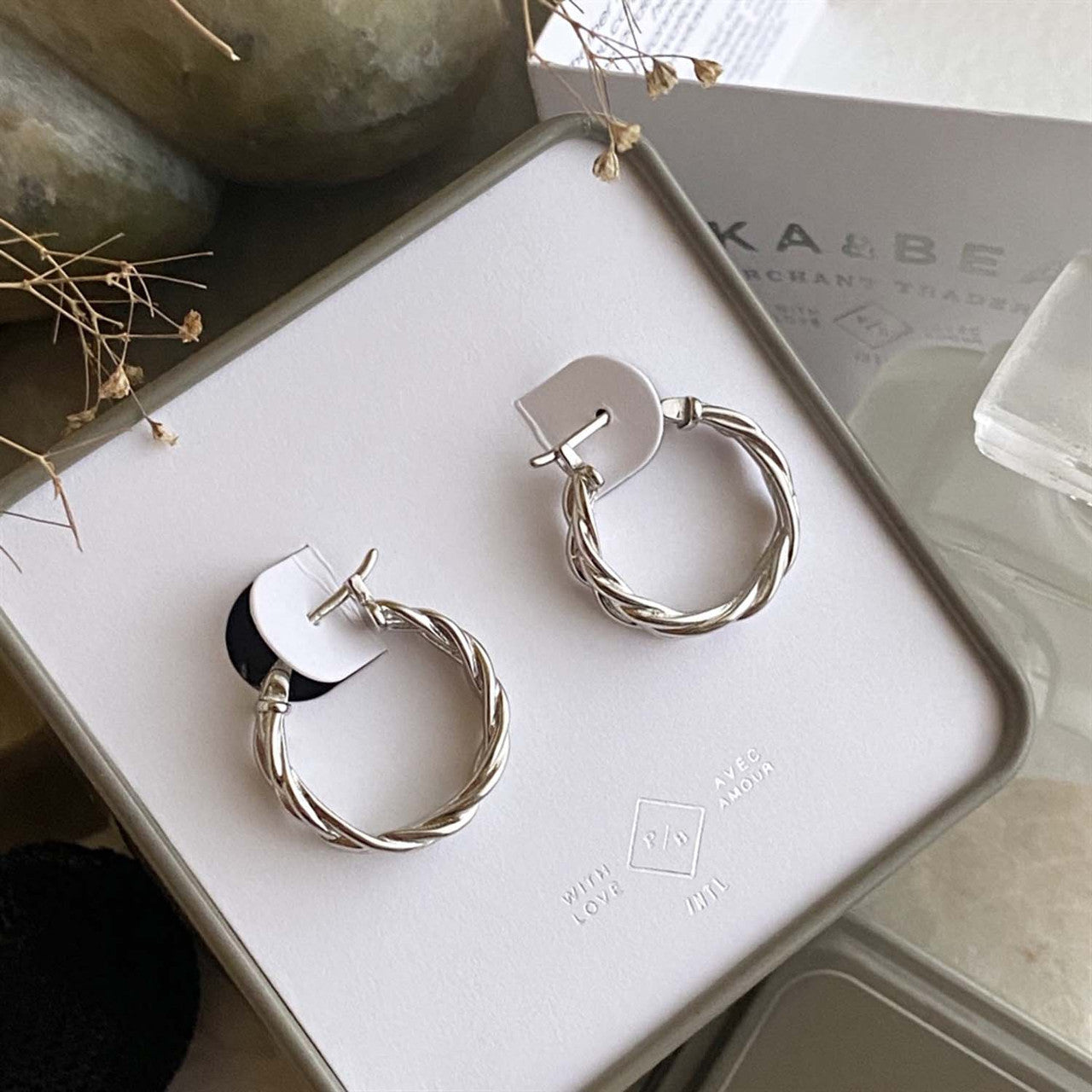 Balzac Braided Hoop Earrings