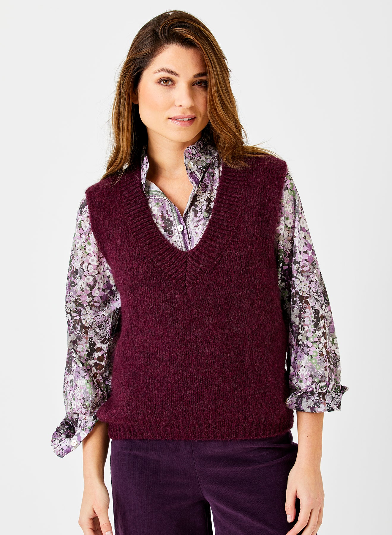 FEDORA SOFT KNIT V NECK TANK