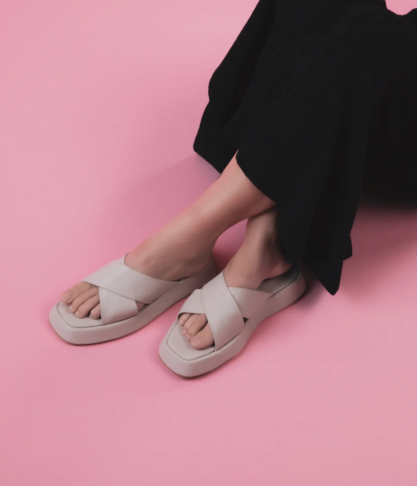 Voller Vegan Sandals
