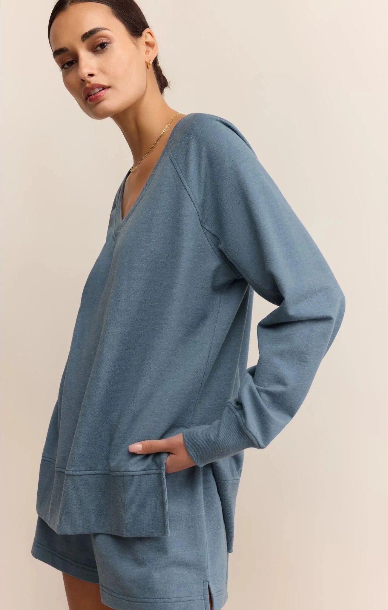 Modern V-Neck Weekender