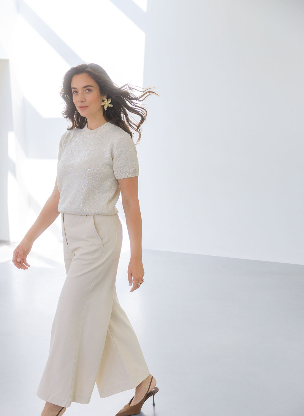 Iliya Short Sleeve Sequin Top