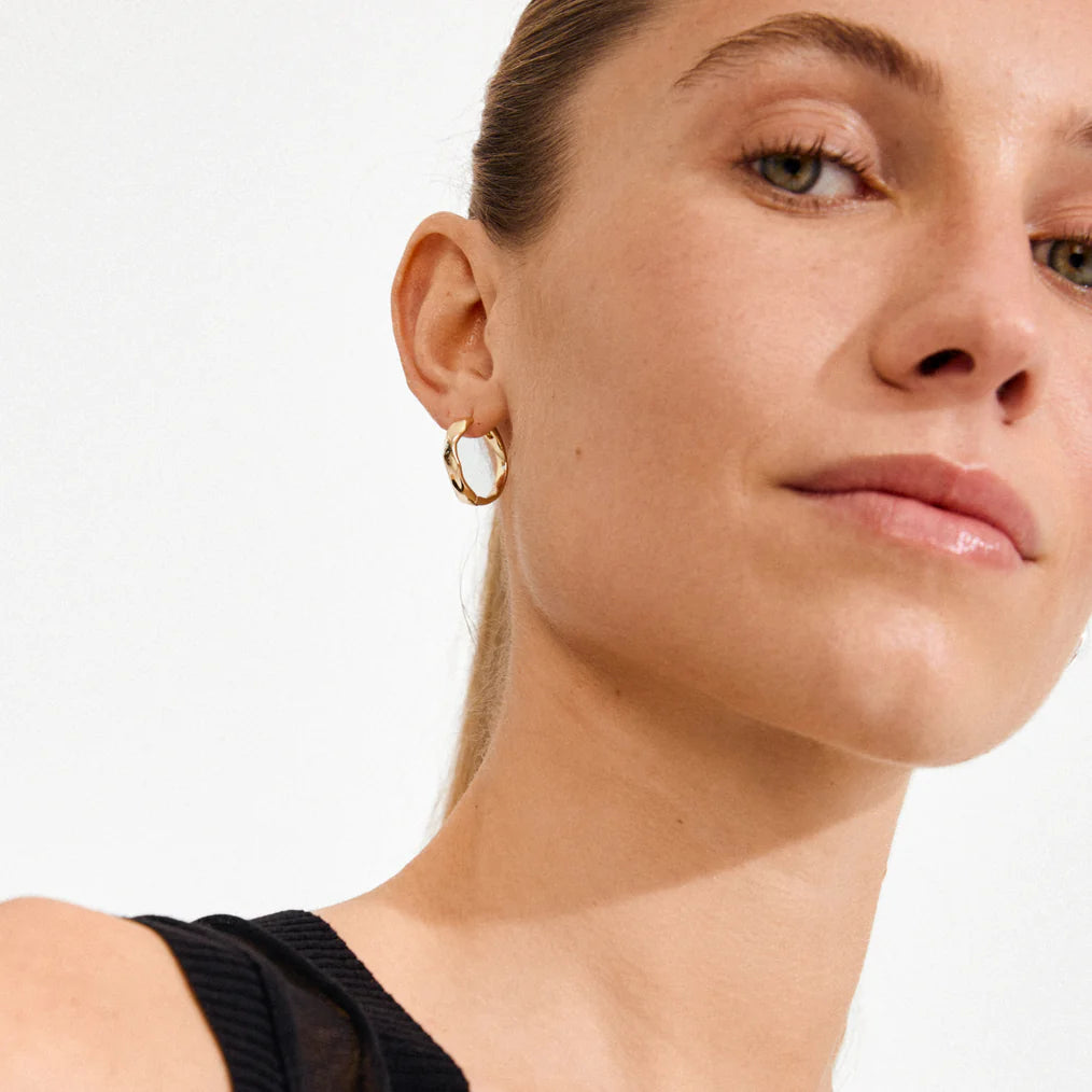 Ember Wavy Classic Hoop Earrings