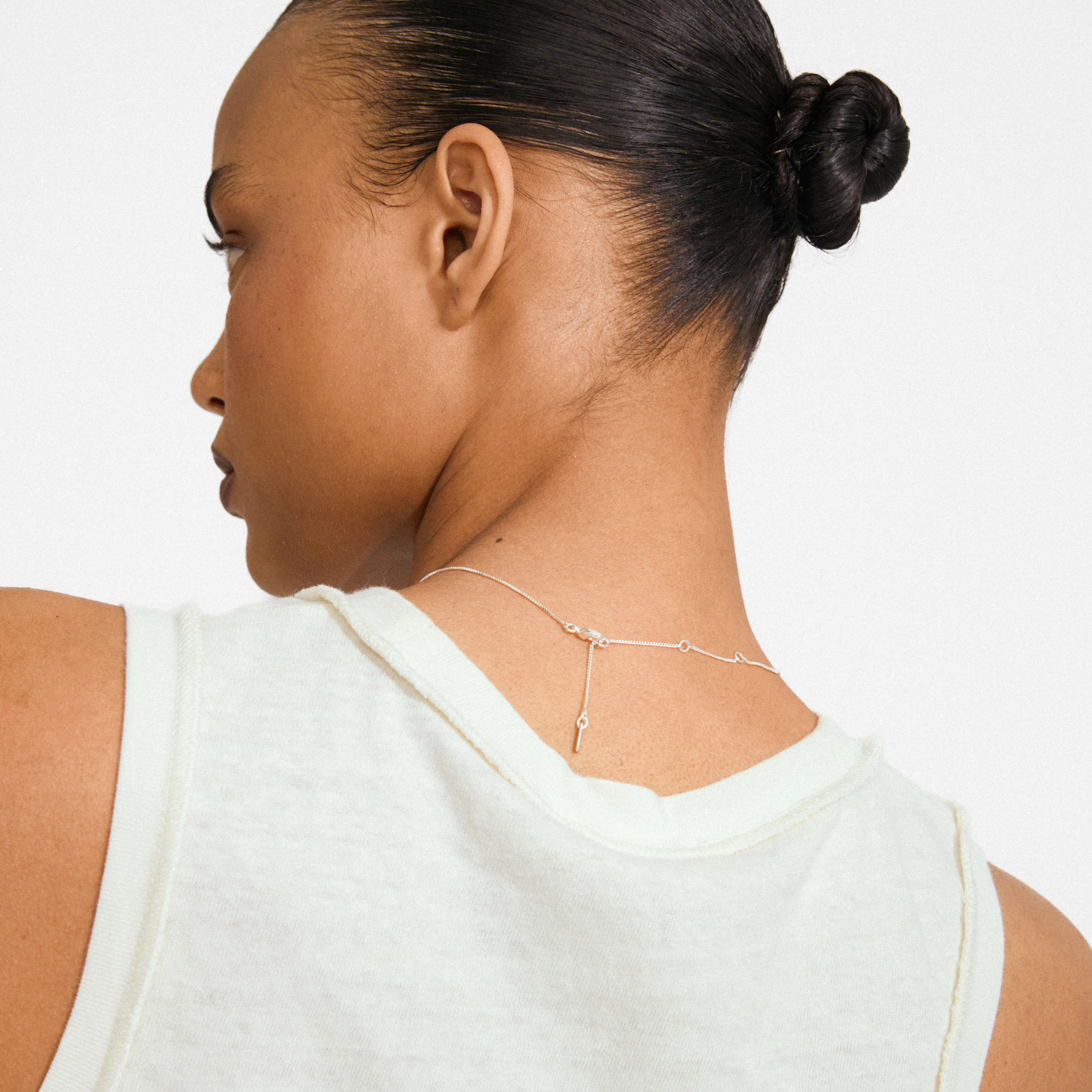 Dagnmar mini pendant necklace