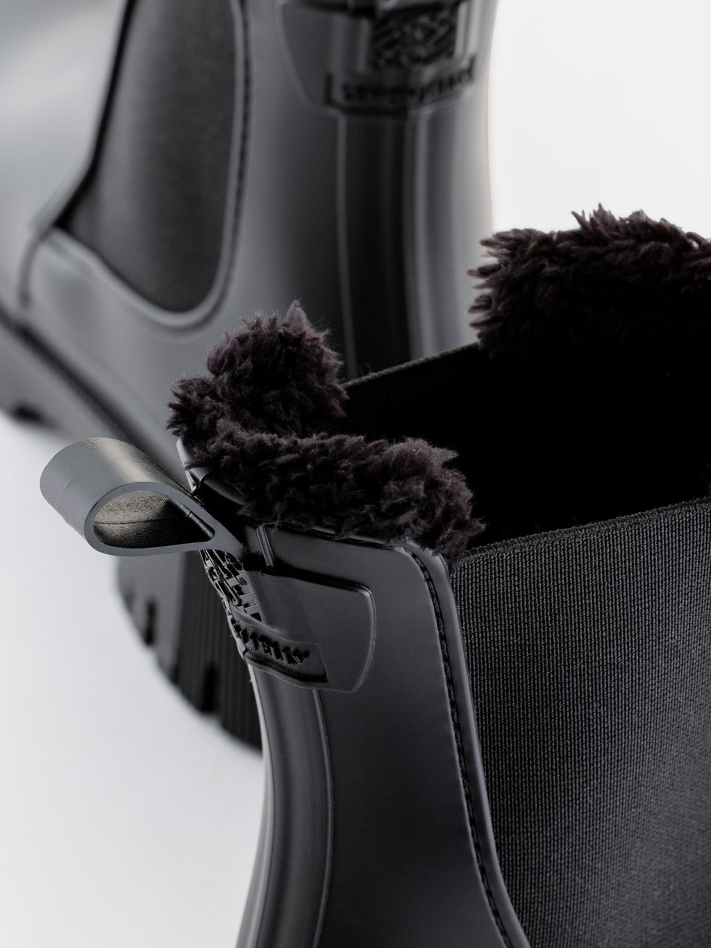 Wren Matte Ankle Boots With Fur Lining
