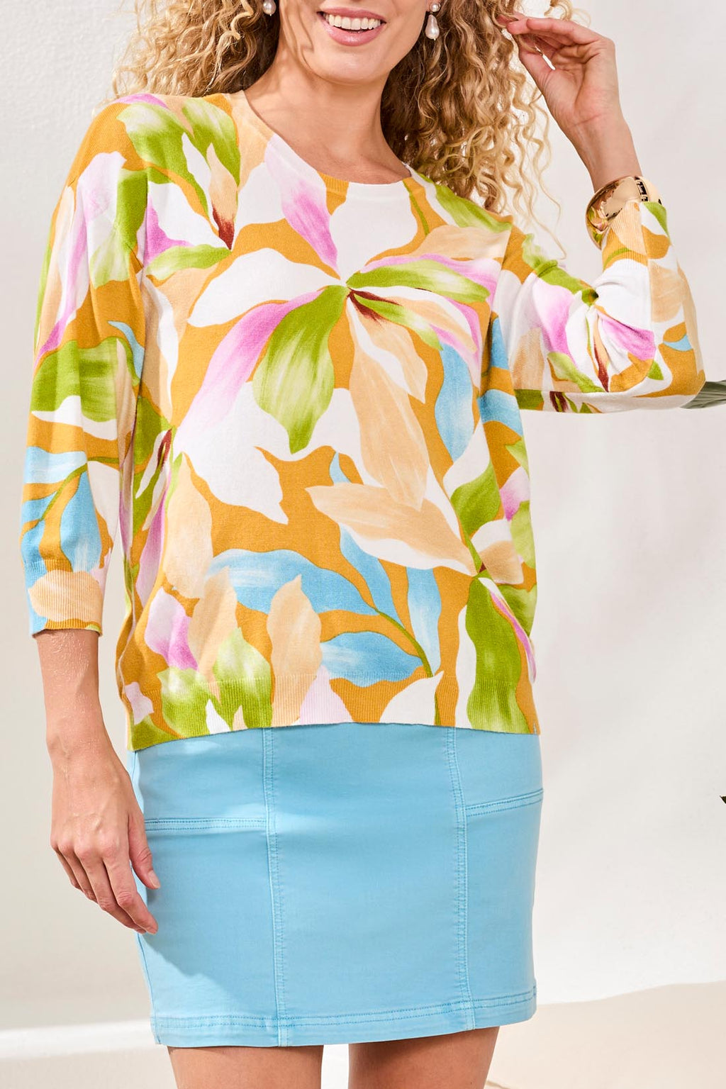 Soft Yarn Three-Quarter Sleeve Crewneck Sweater