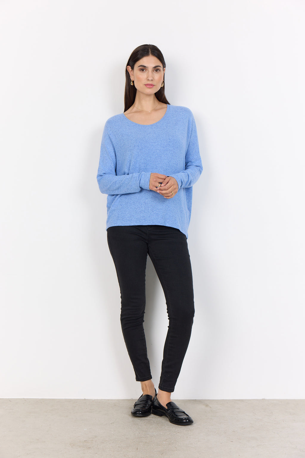 Biara Round Neck Long Sleeve Shirt