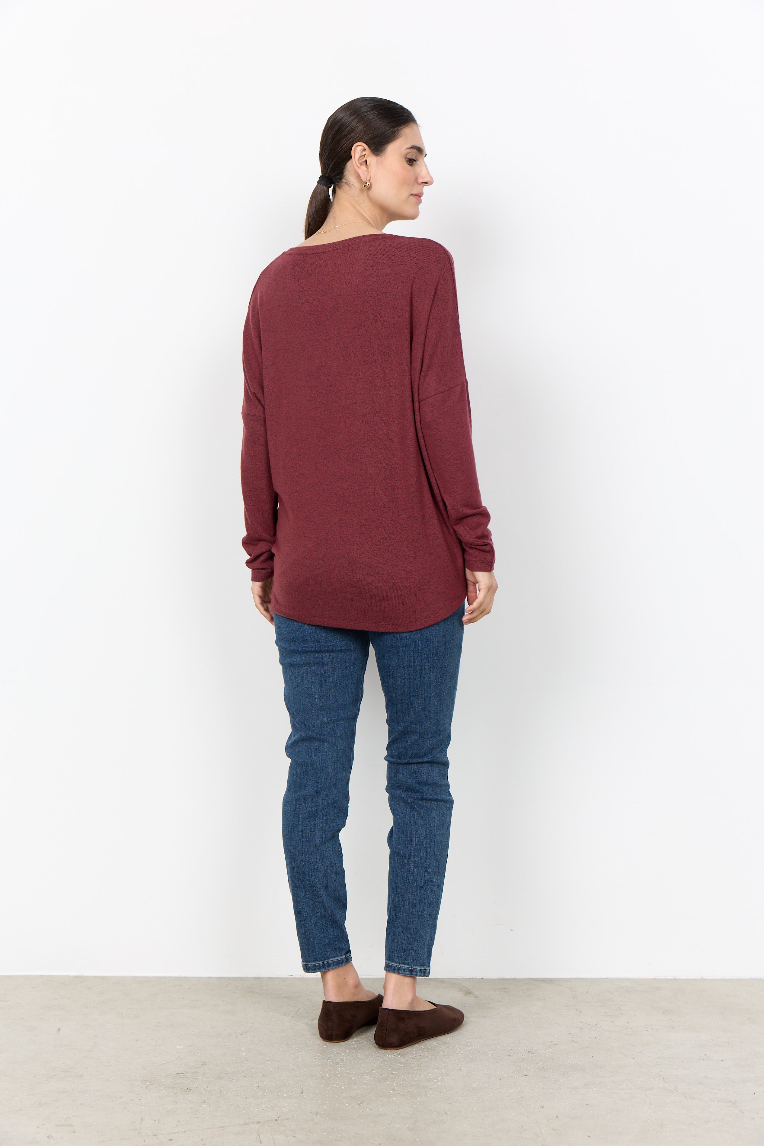 Biara Round Neck Long Sleeve Shirt