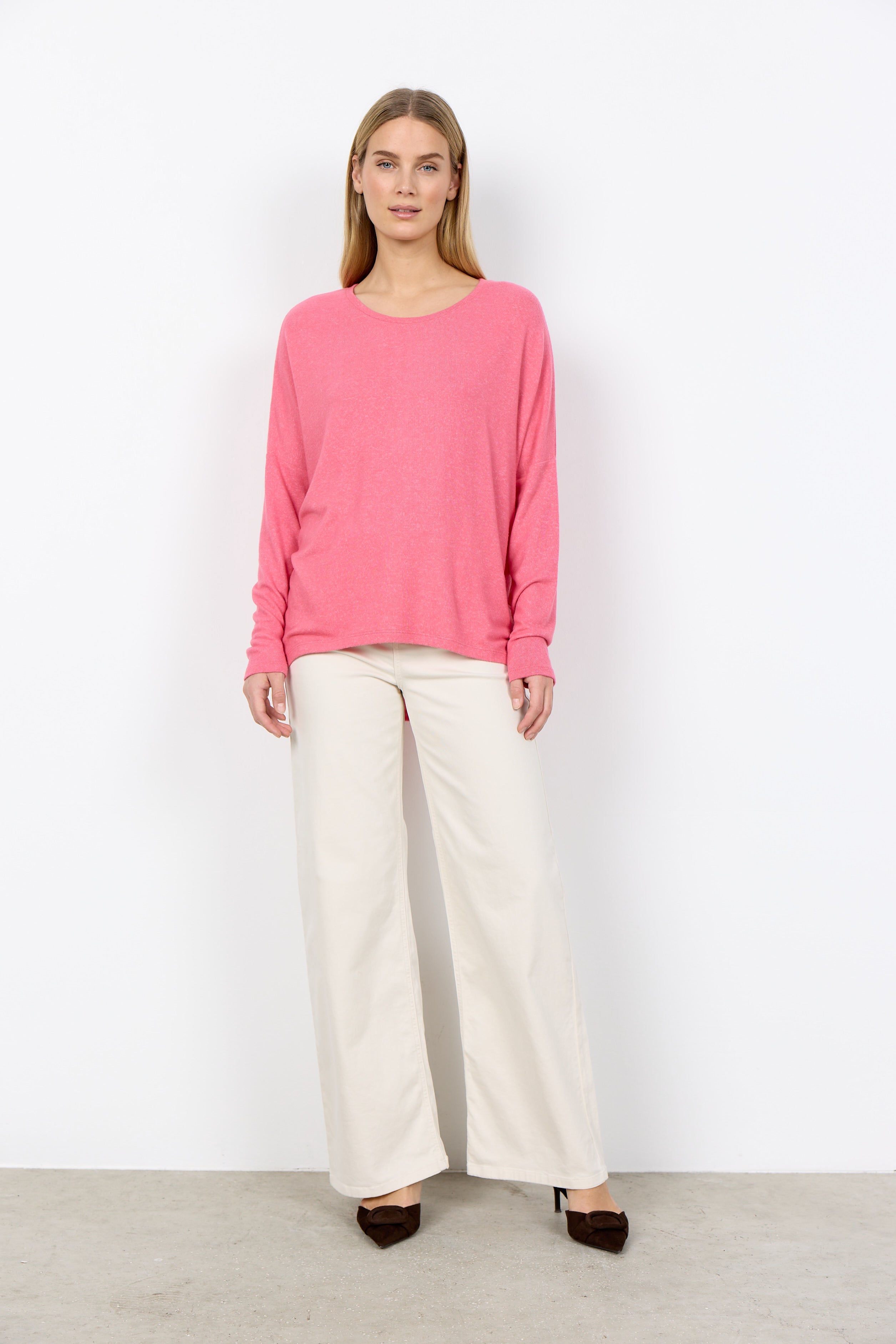 Biara Round Neck Long Sleeve Shirt