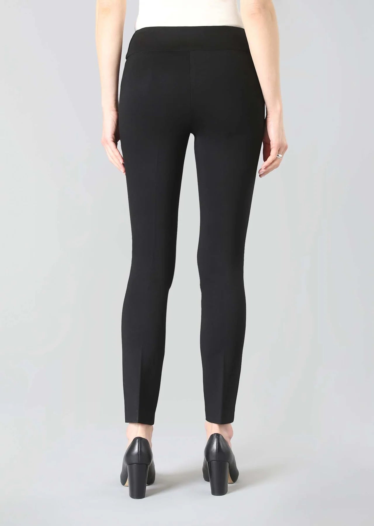 Hollywood Fabric 28" Ankle Pant