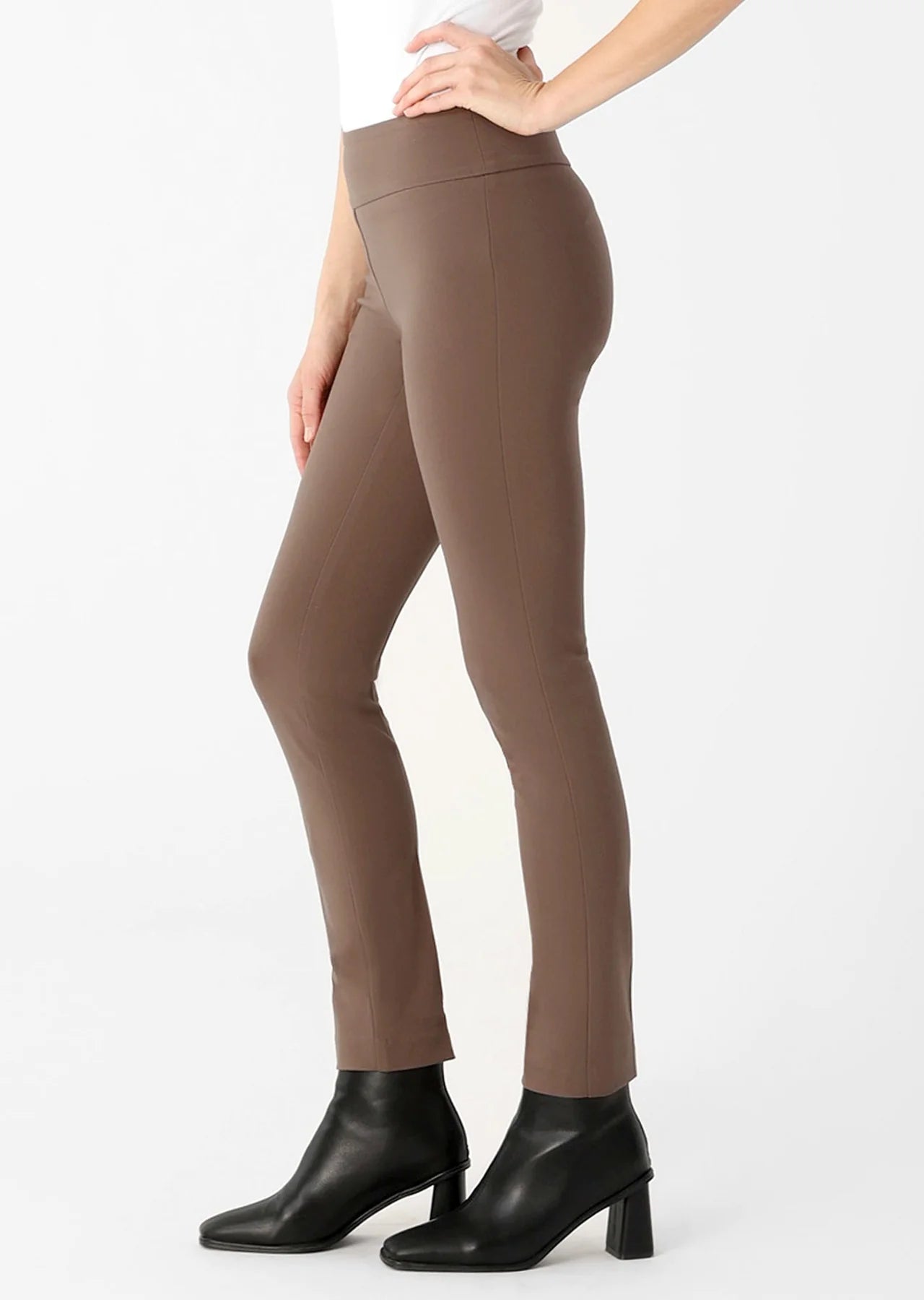 Hollywood Fabric 28" Ankle Pant