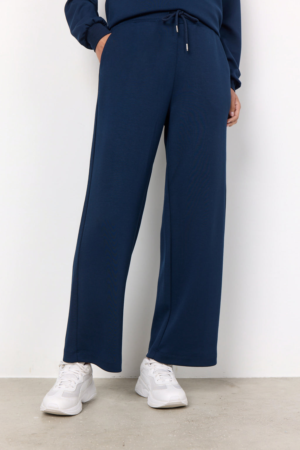 Banu Soft Relaxed Drawstring Pant