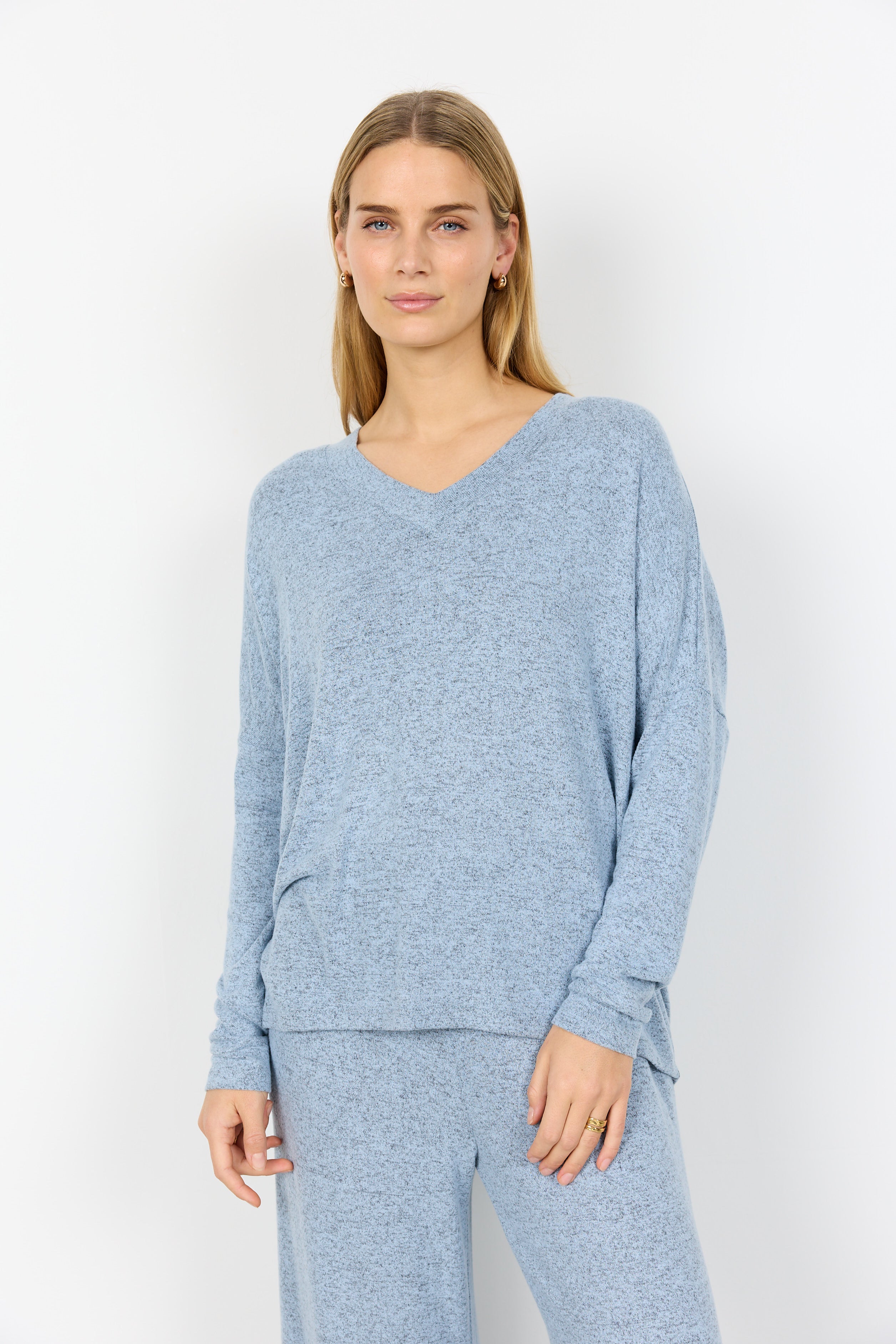 Biara V-Neck Long Sleeve Shirt
