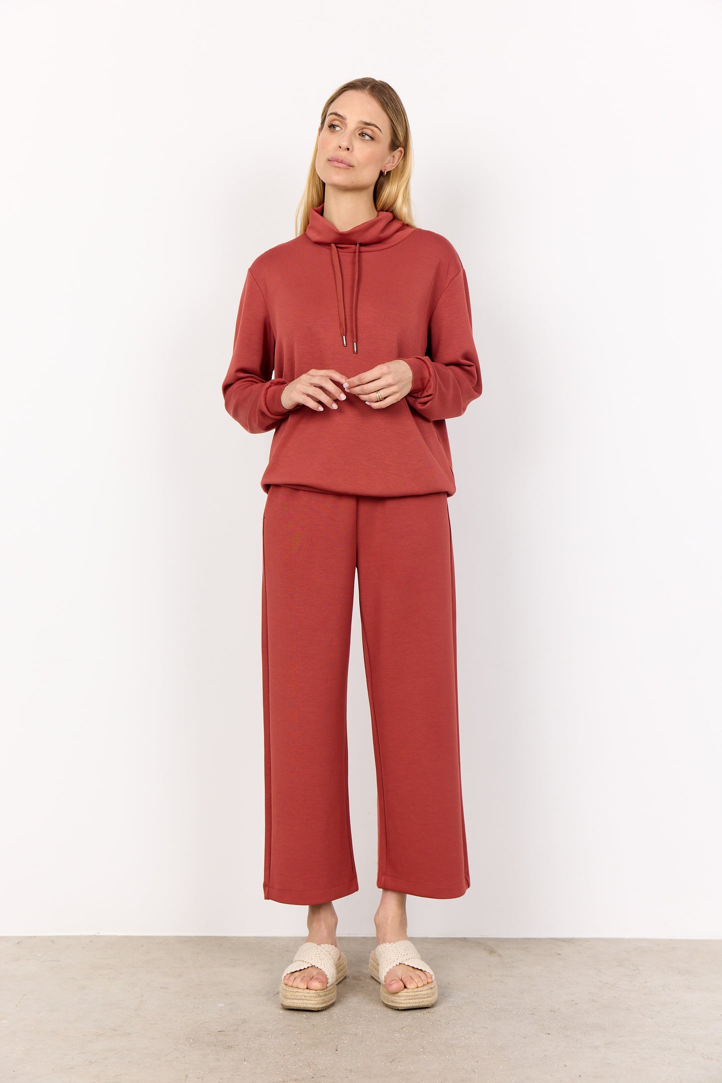 Banu Soft Drawstring Sweatshirt