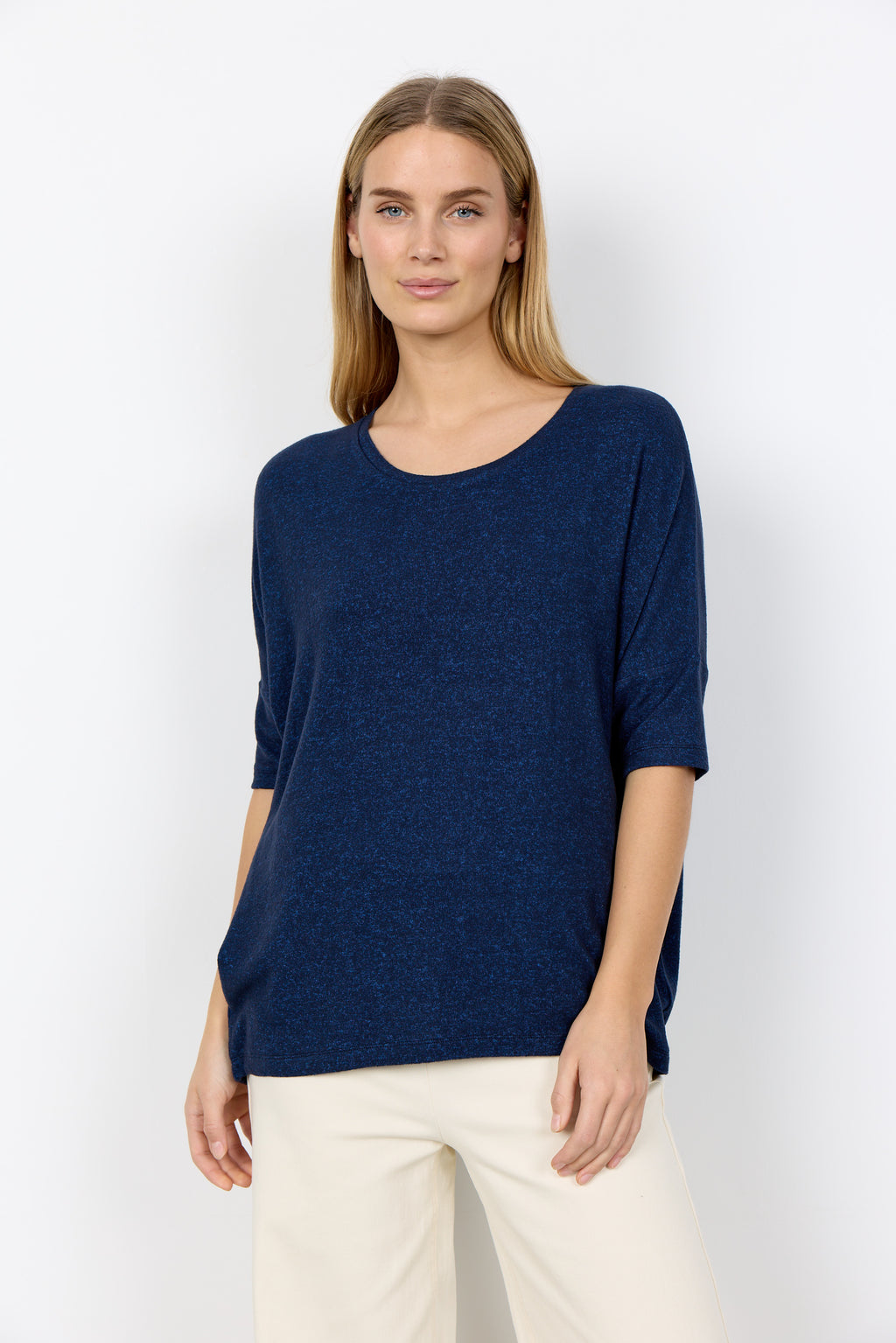 Biara Scoop Neck 3/4 Sleeve Shirt