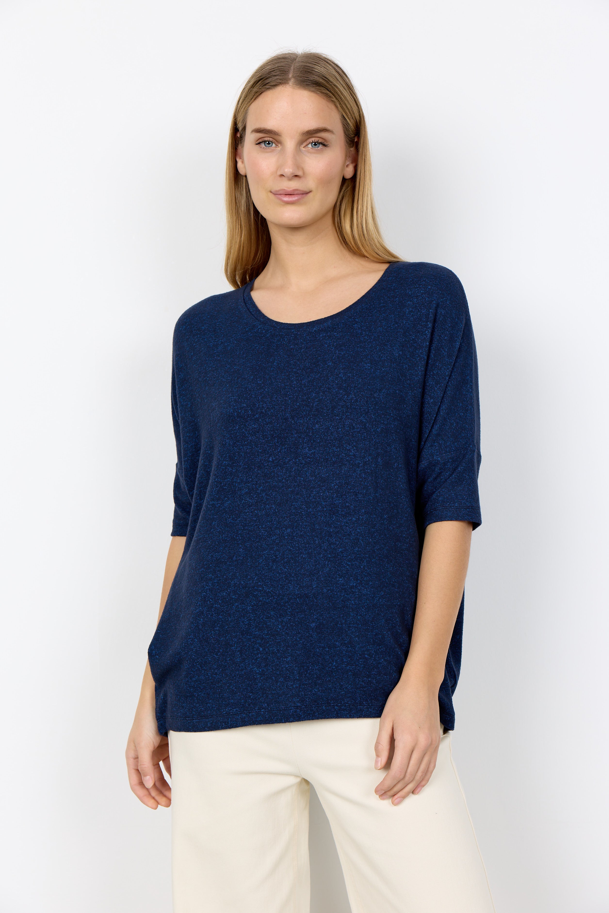 Biara Scoop Neck 3/4 Sleeve Shirt