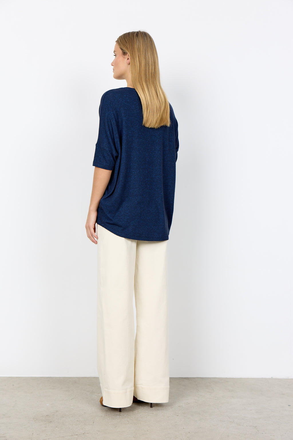 Biara Scoop Neck 3/4 Sleeve Shirt