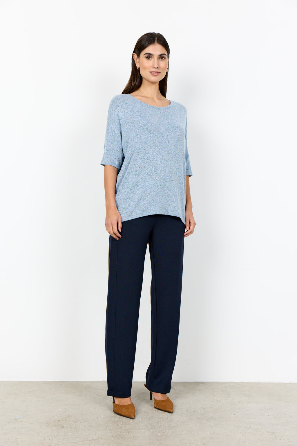 Biara Scoop Neck 3/4 Sleeve Shirt