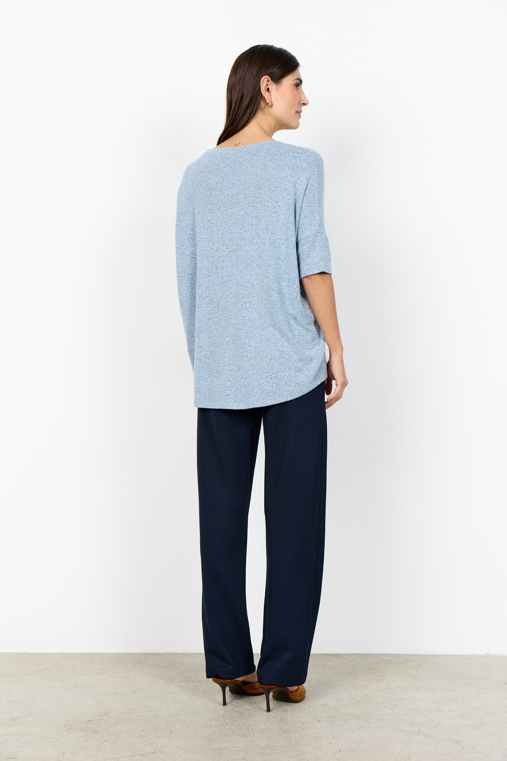 Biara Scoop Neck 3/4 Sleeve Shirt
