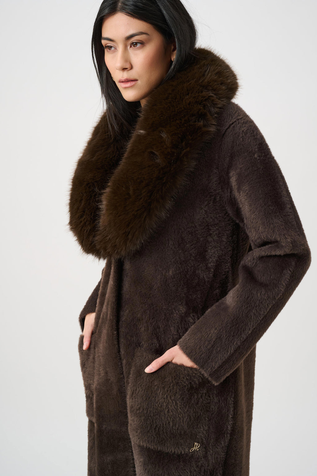 Feather Yarn Knit Coat With Detachable Faux Fur Collar