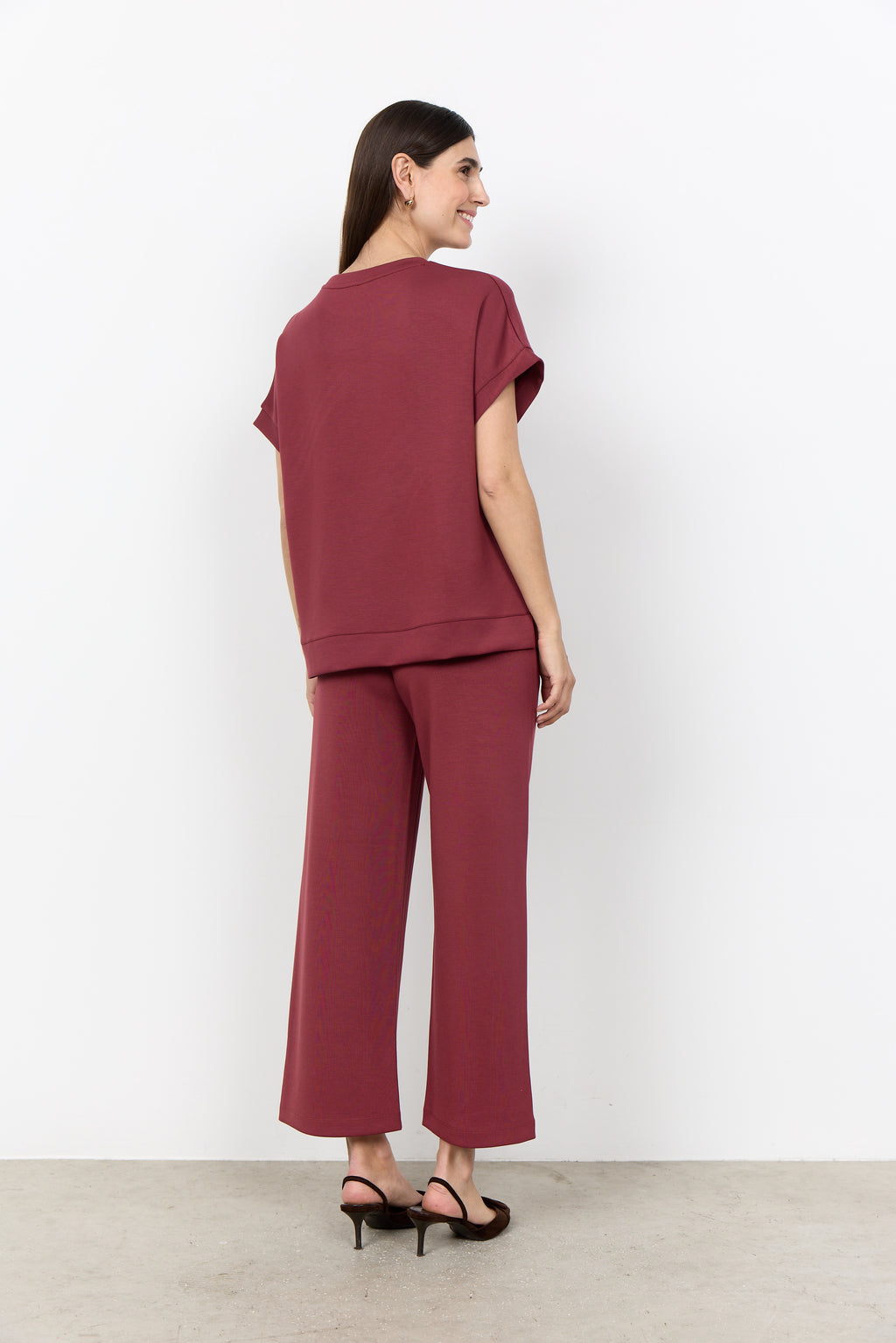 Banu Soft Rolled Sleeve Crewneck Top