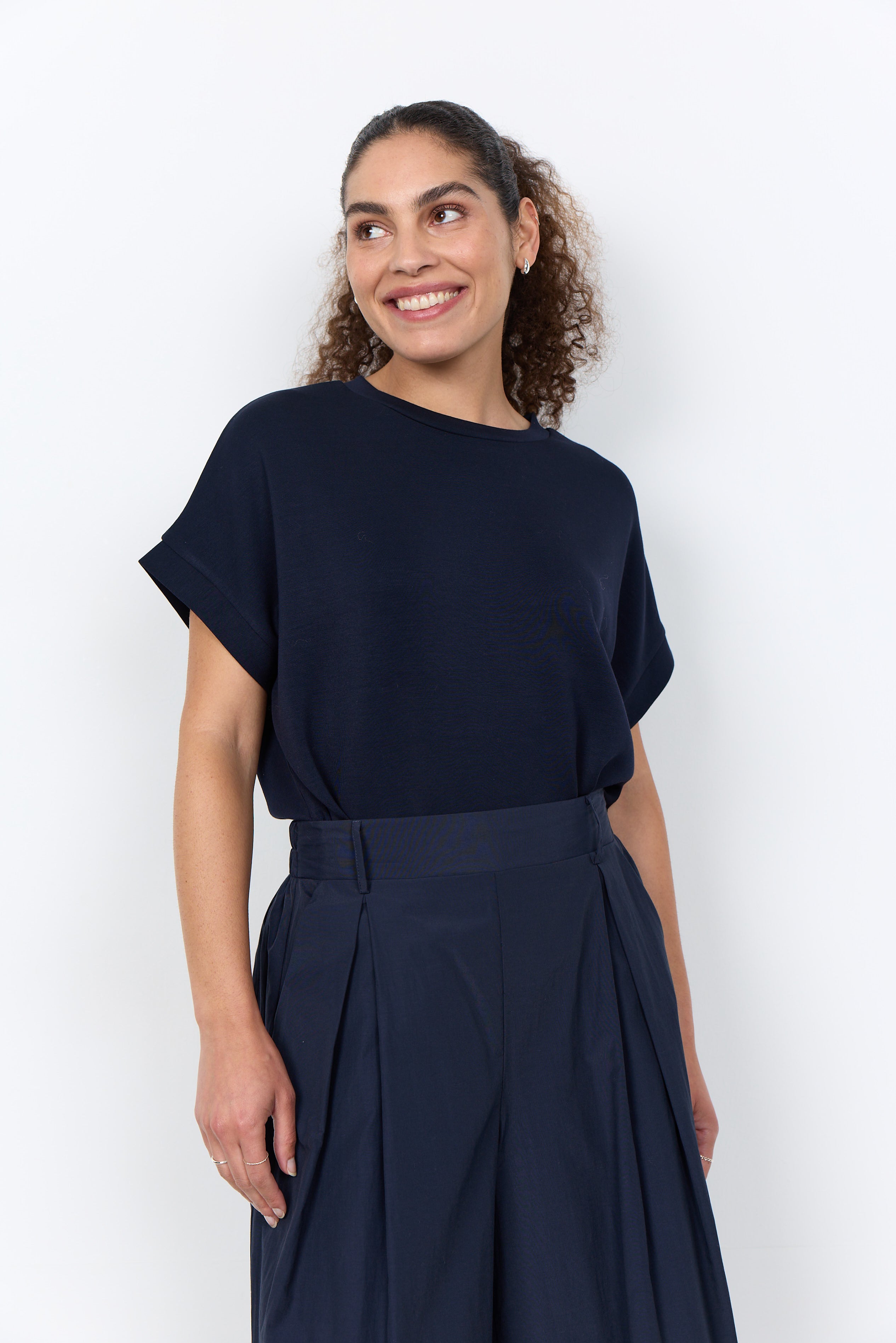 Banu Soft Rolled Sleeve Crewneck Top