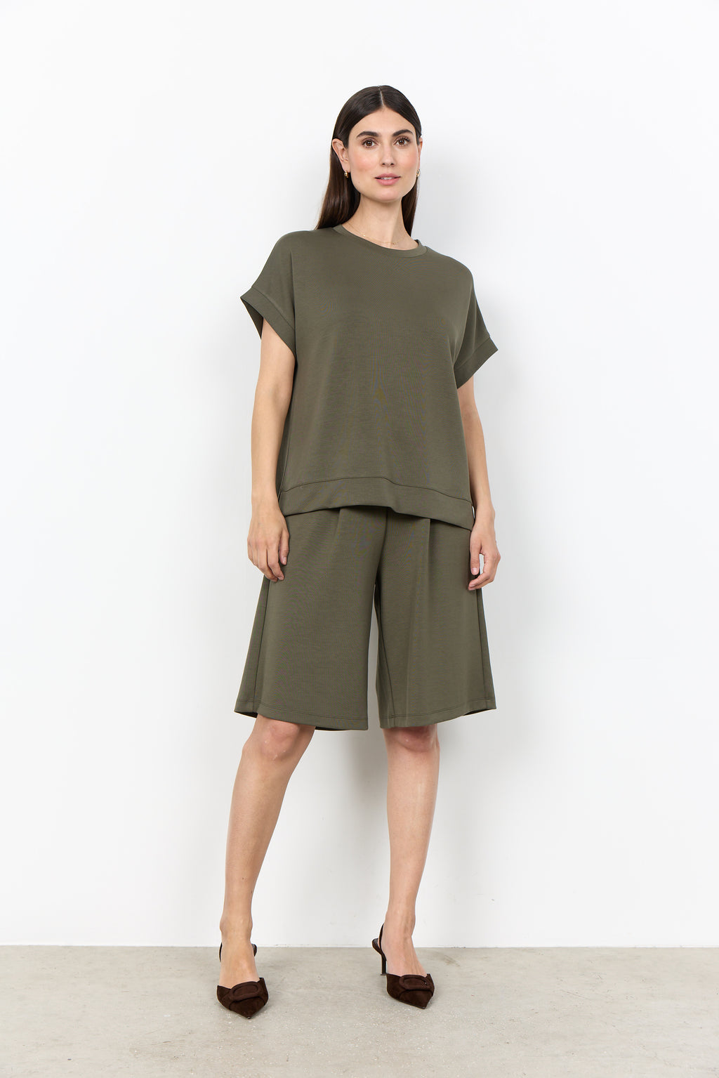 Banu Soft Rolled Sleeve Crewneck Top
