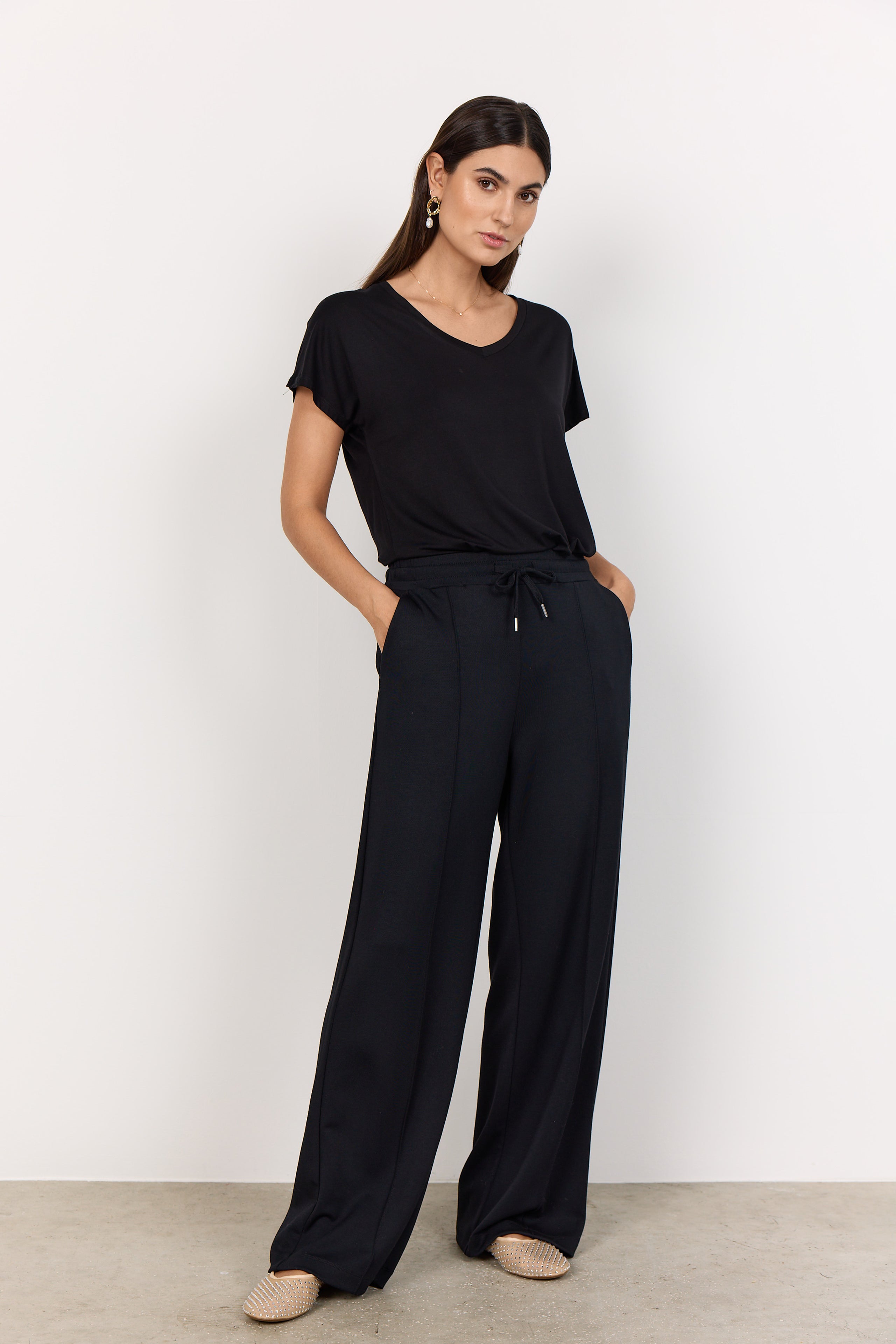 Banu Soft Pleated Drawstring Pant