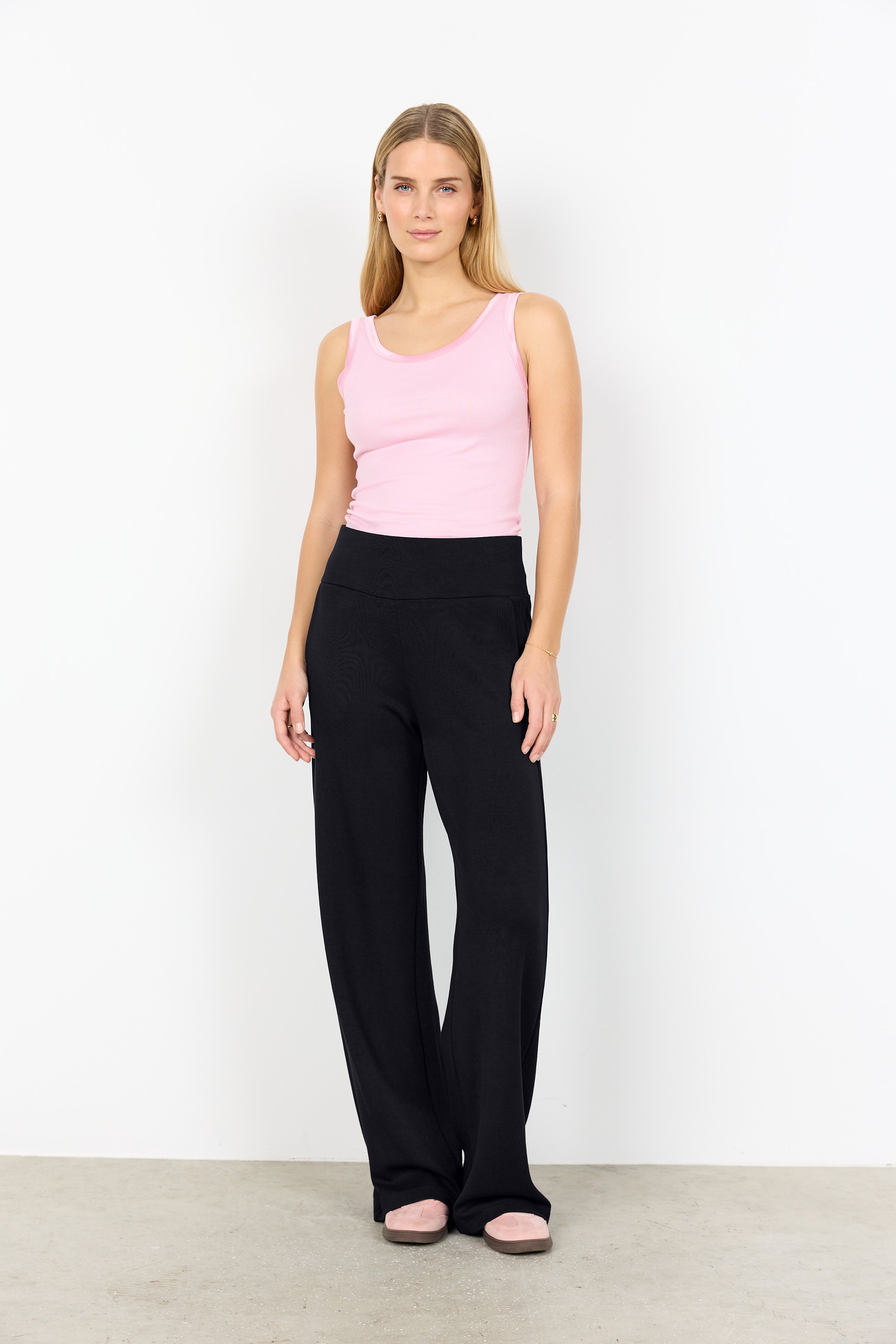 Banu Soft Relaxed Pull-On Pant