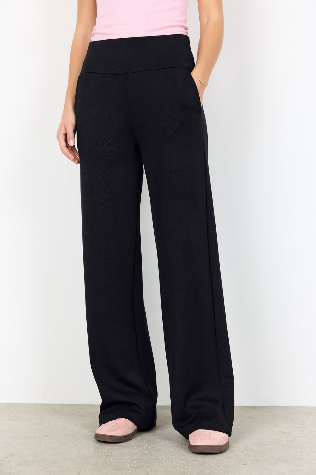 Banu Soft Relaxed Pull-On Pant
