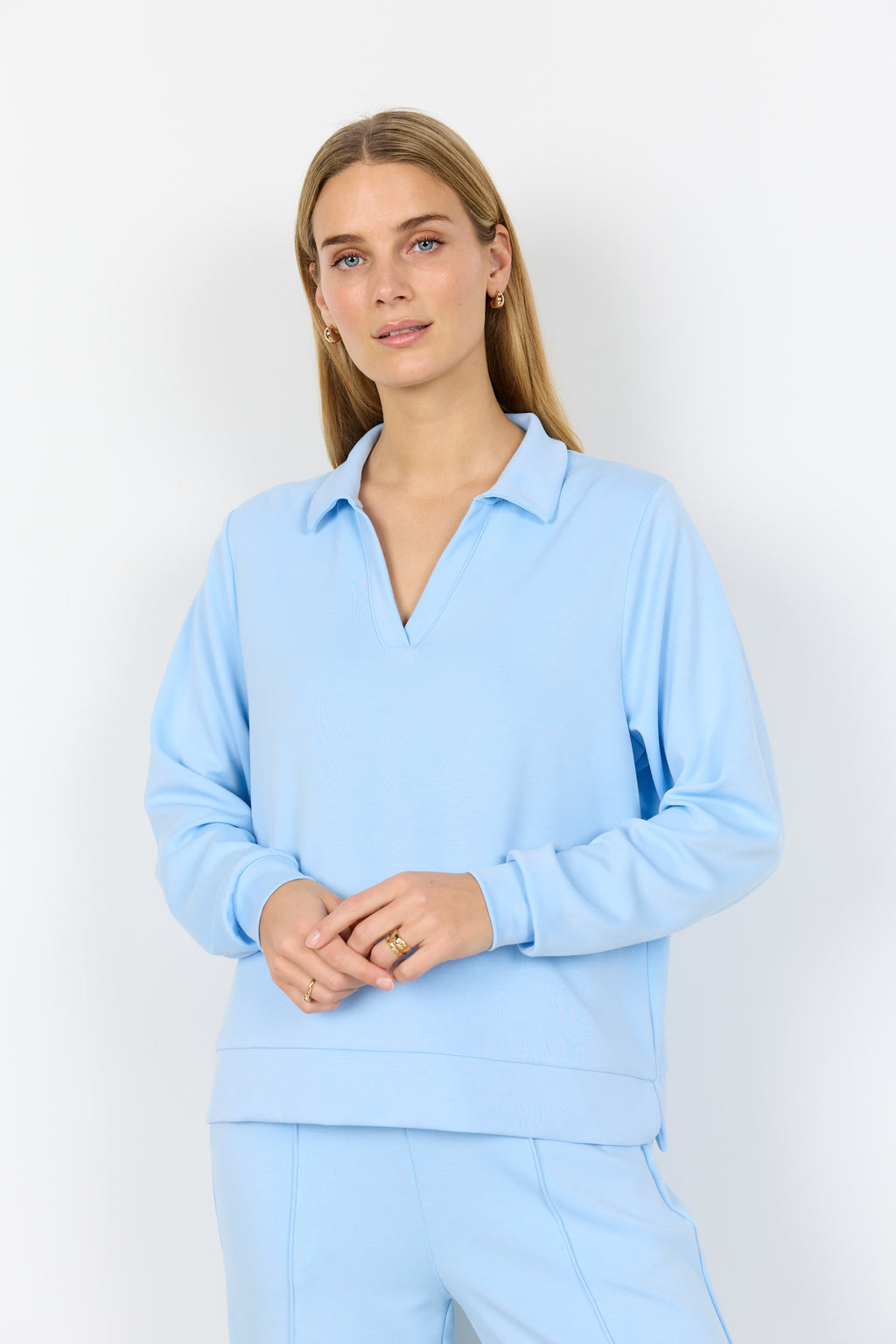 Banu Soft Collar V-Neck Sweater