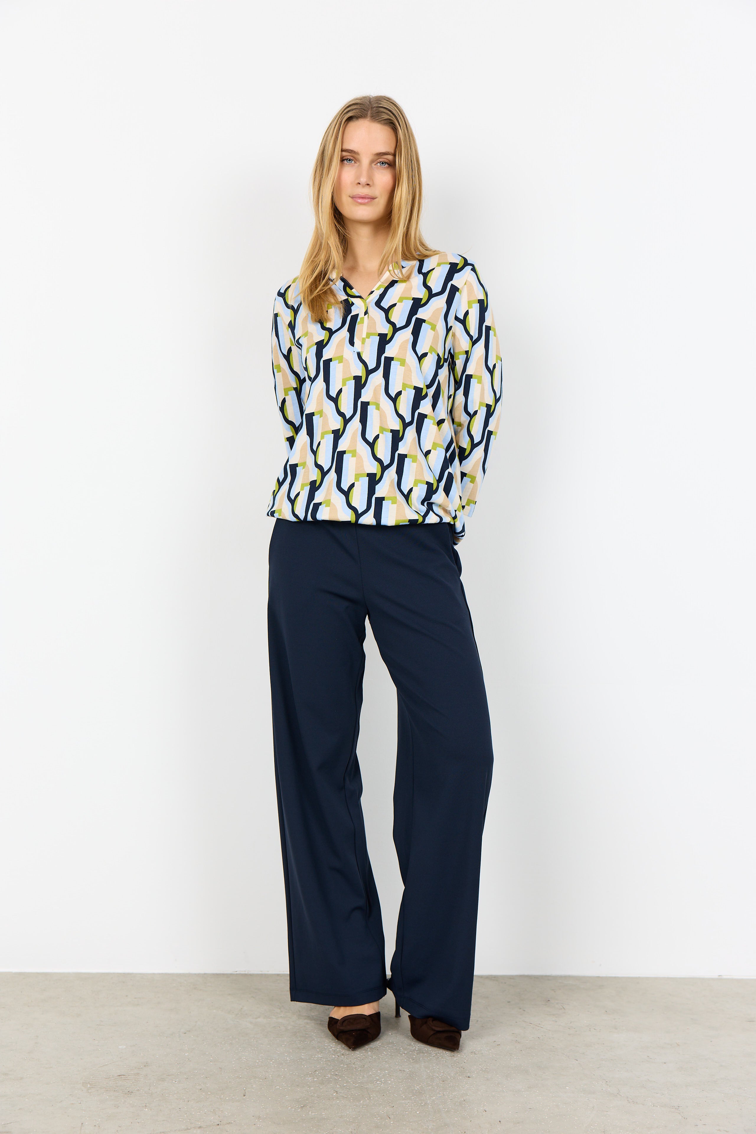 Felicity 3/4 Sleeve Abstract Blouse