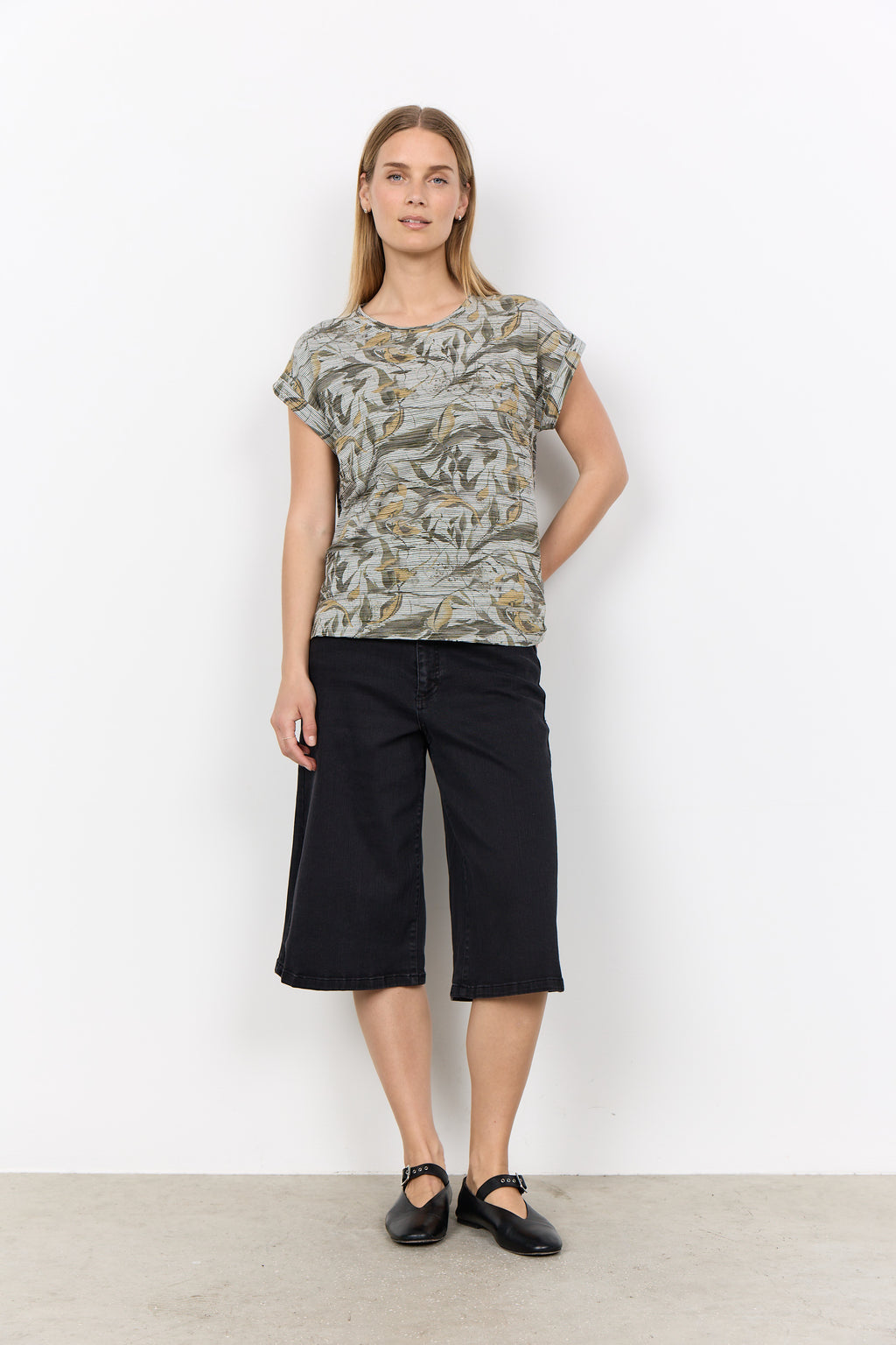 Galina Abstract Print Short Sleeve Shirt