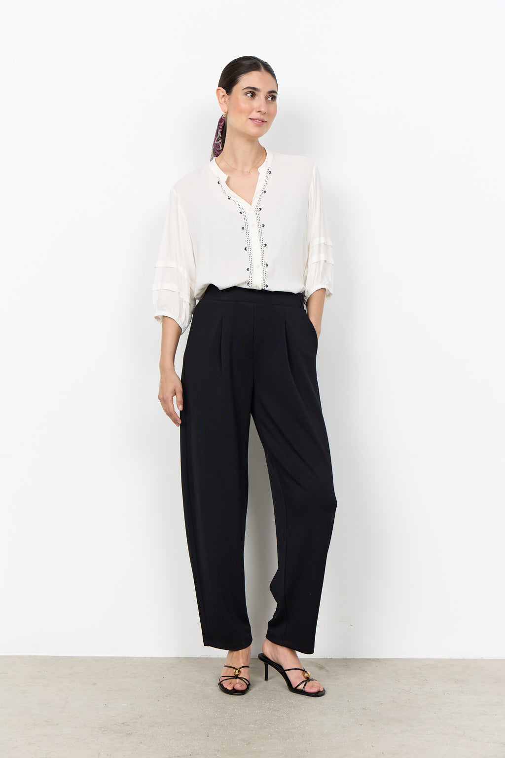 Banu Soft Pull-On Pleated Barrel Leg Pant