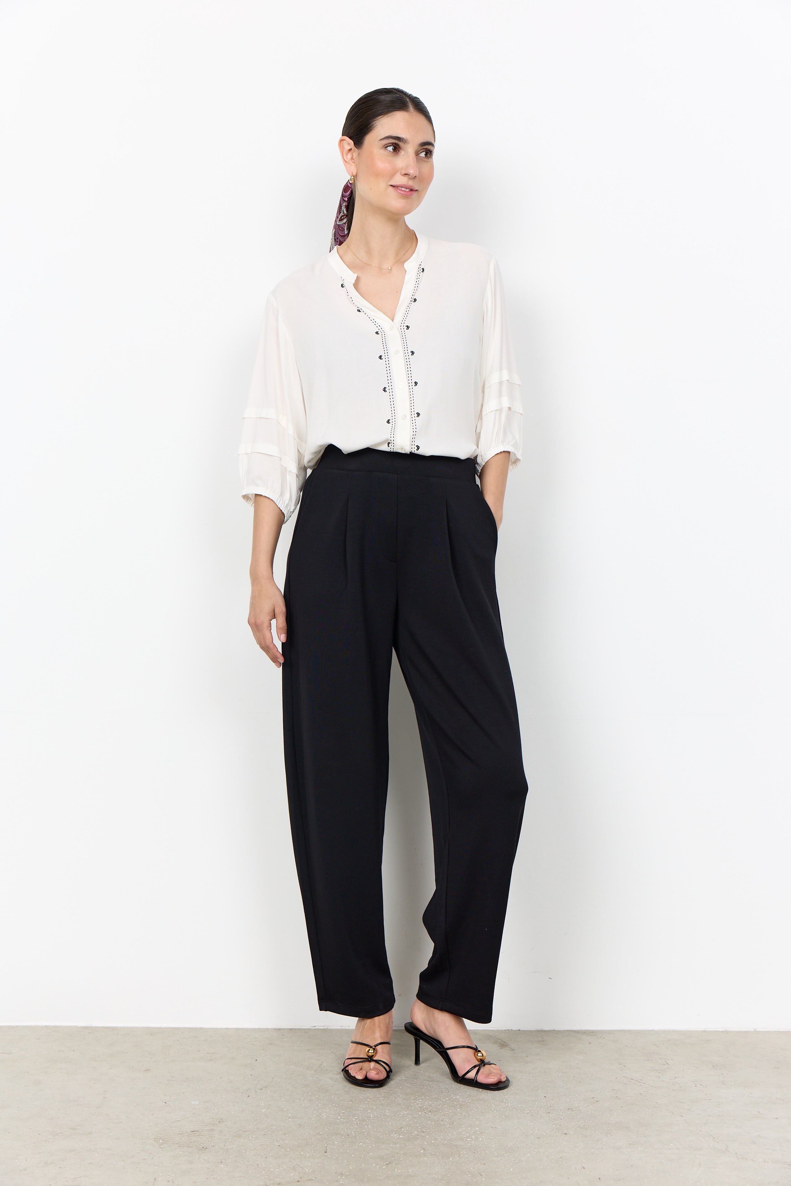 Banu Soft Pull-On Pleated Barrel Leg Pant