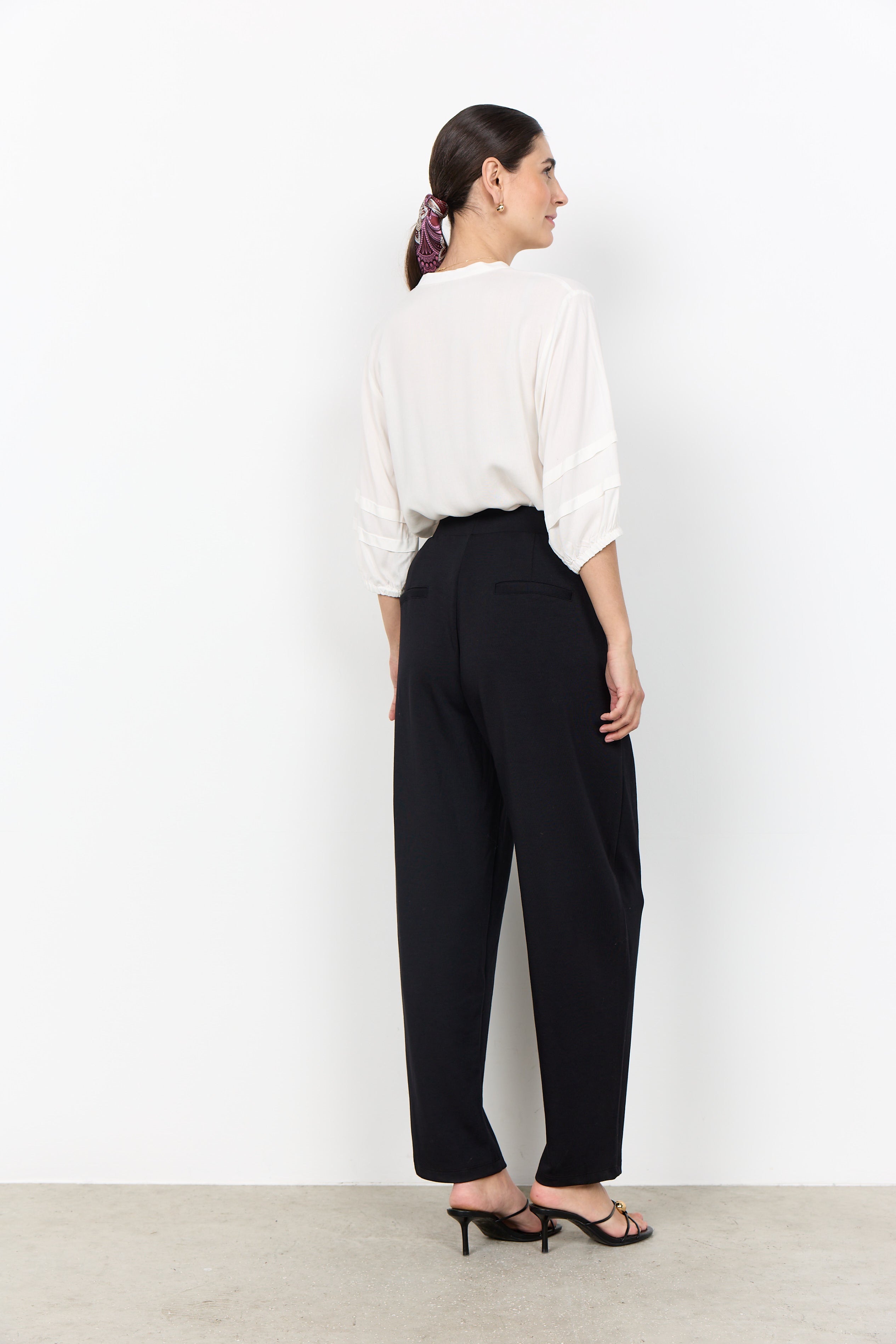 Banu Soft Pull-On Pleated Barrel Leg Pant