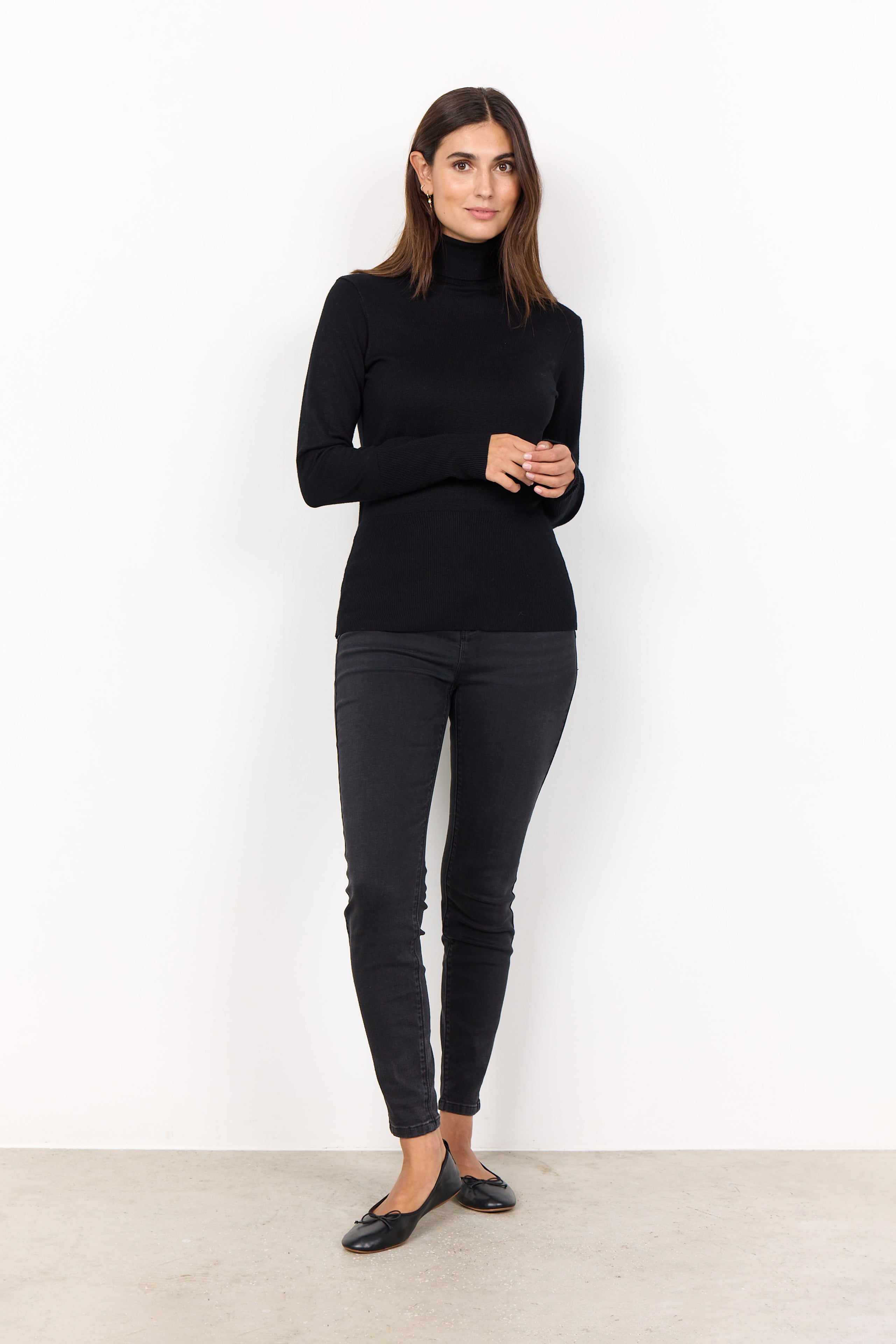 Dollie Knit Ribbed Turtleneck