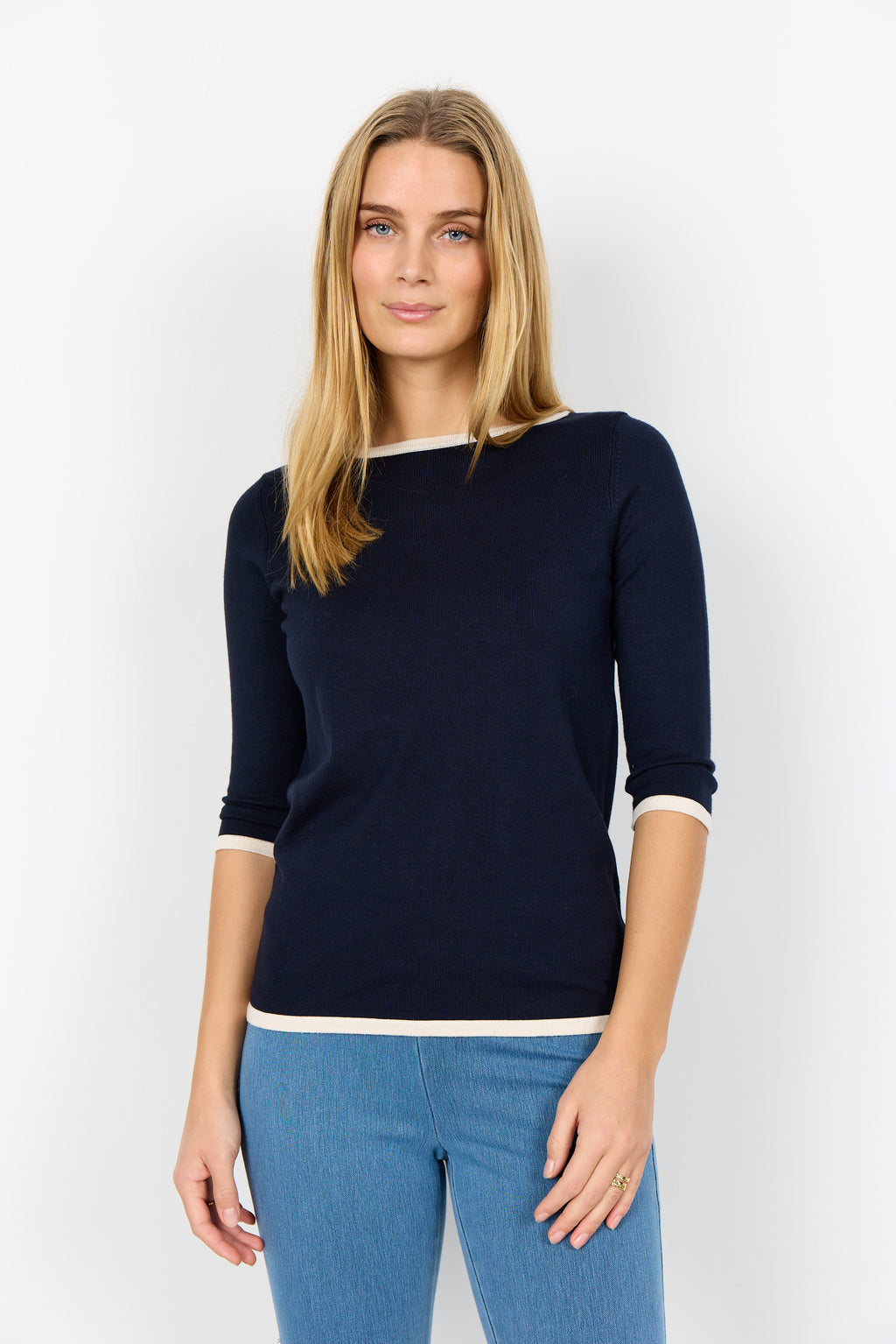 Dollie Contrast Trim Knit Pullover