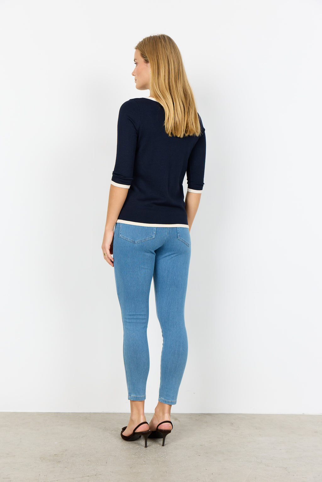 Dollie Contrast Trim Knit Pullover